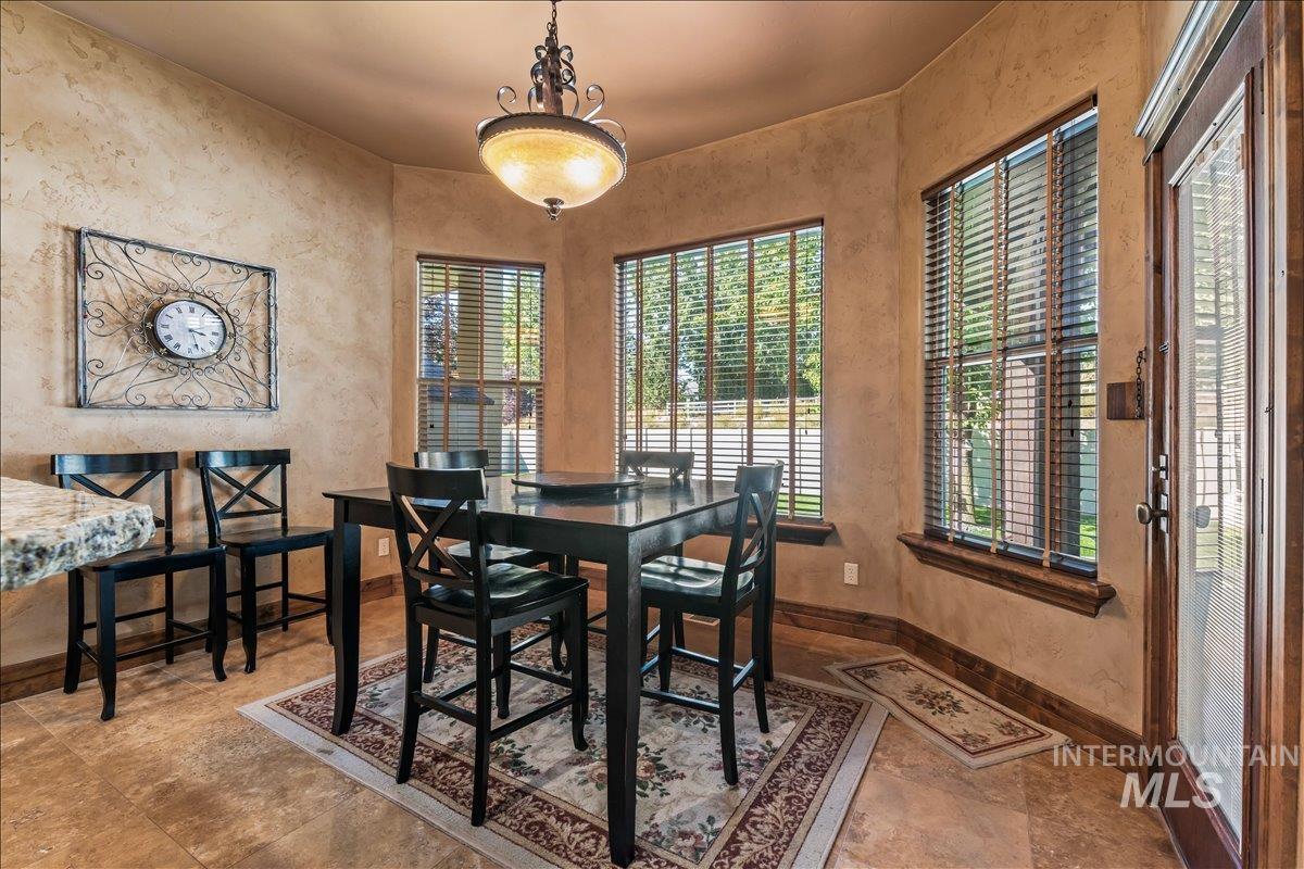 4324 W Briar Rock Ct, Eagle, Idaho 83616, 4 Bedrooms, 3.5 Bathrooms, Residential For Sale, Price $1,200,000, 98962049