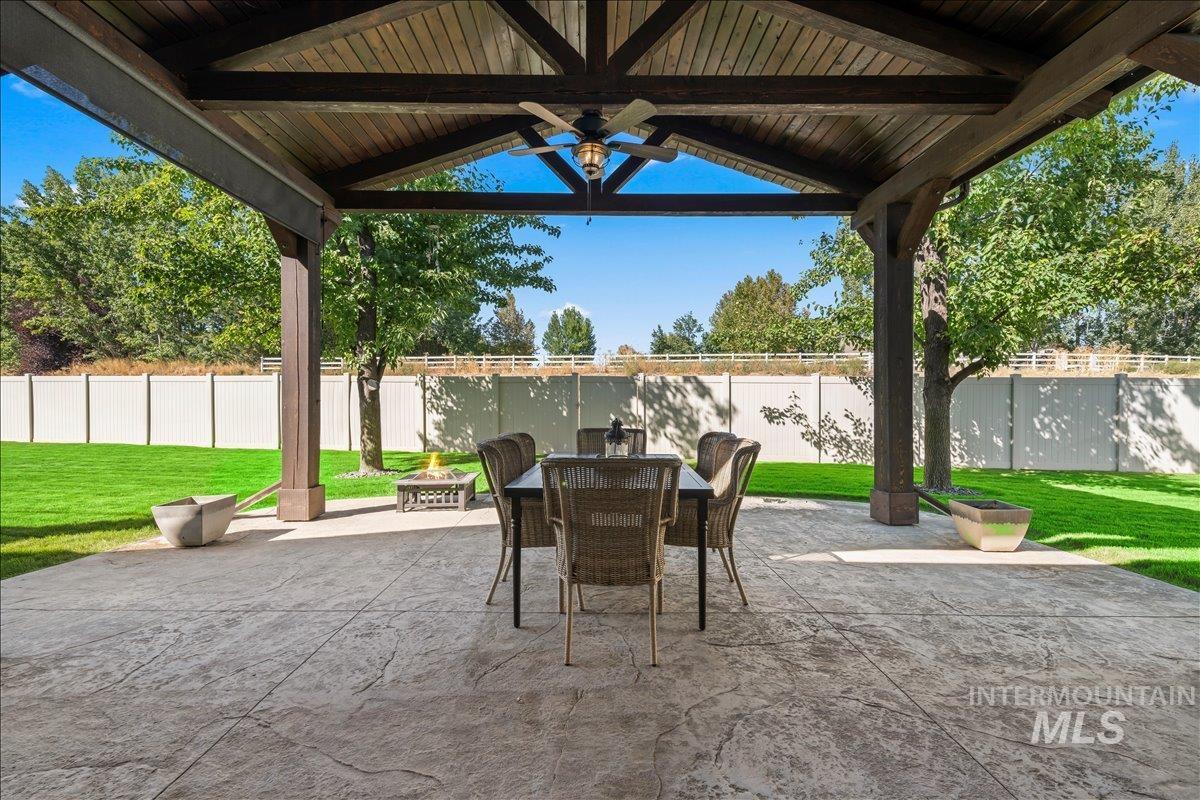 4324 W Briar Rock Ct, Eagle, Idaho 83616, 4 Bedrooms, 3.5 Bathrooms, Residential For Sale, Price $1,200,000, 98962049