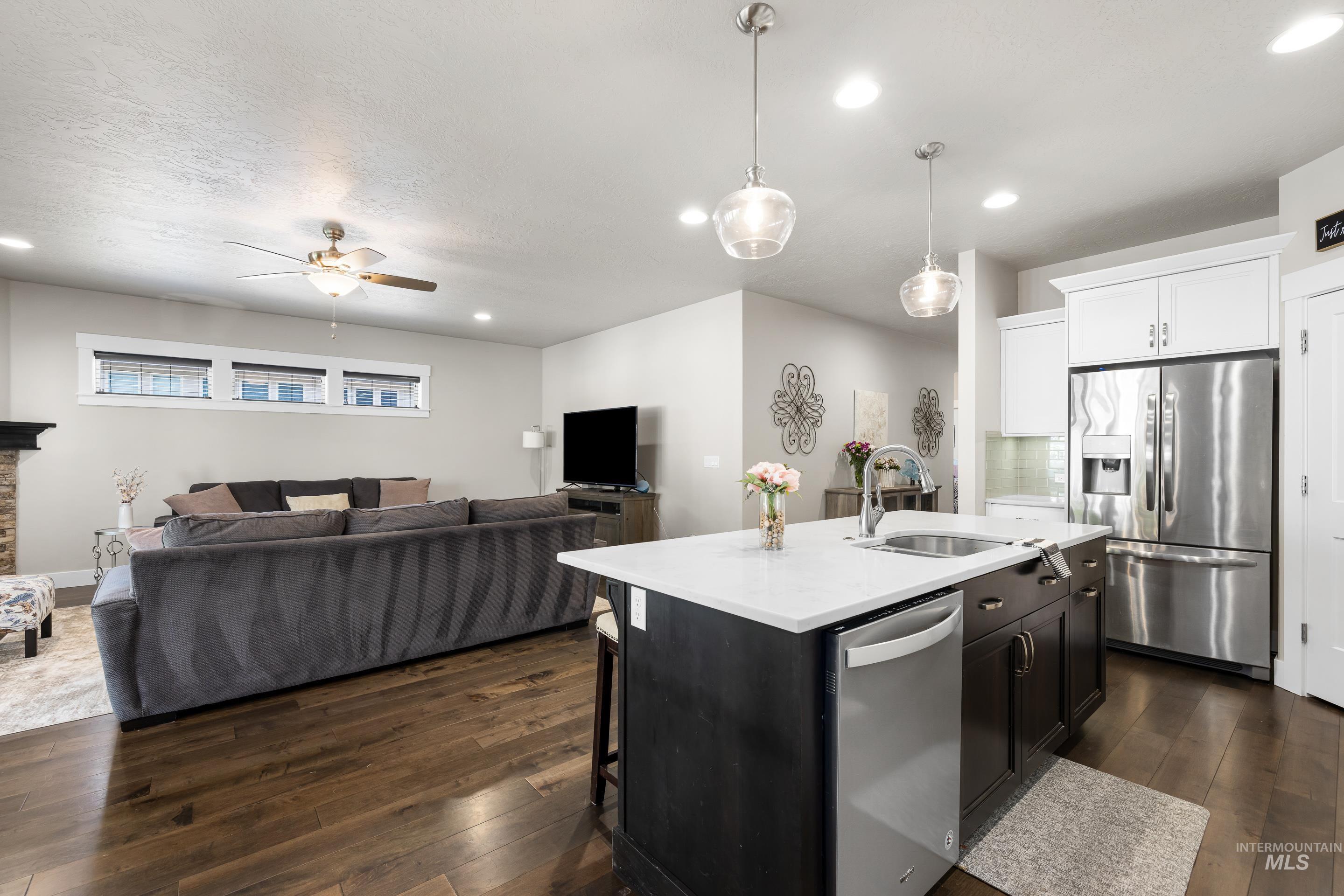 4569 N Tirso Ave, Meridian, Idaho 83646, 3 Bedrooms, 2 Bathrooms, Residential For Sale, Price $639,999, 98962051