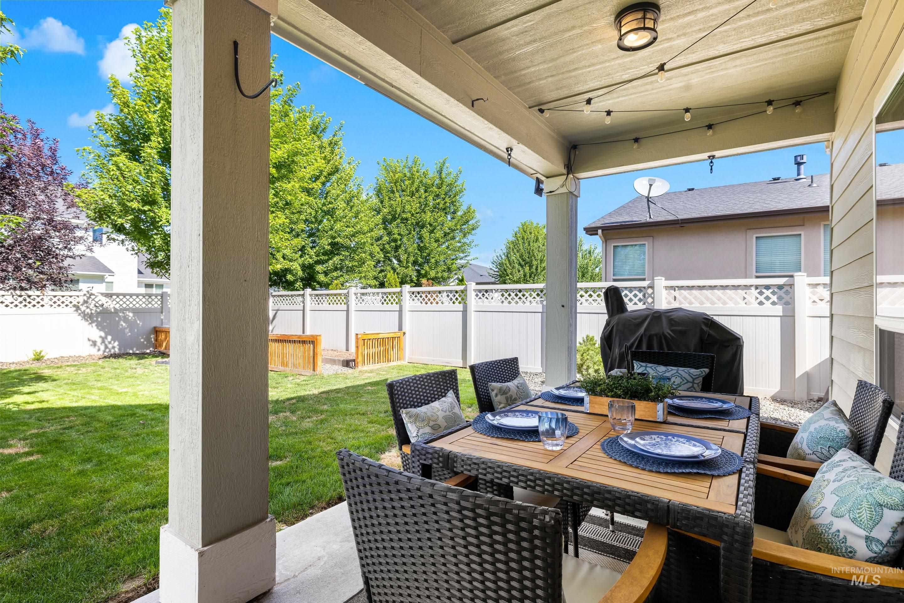 4569 N Tirso Ave, Meridian, Idaho 83646, 3 Bedrooms, 2 Bathrooms, Residential For Sale, Price $639,999, 98962051