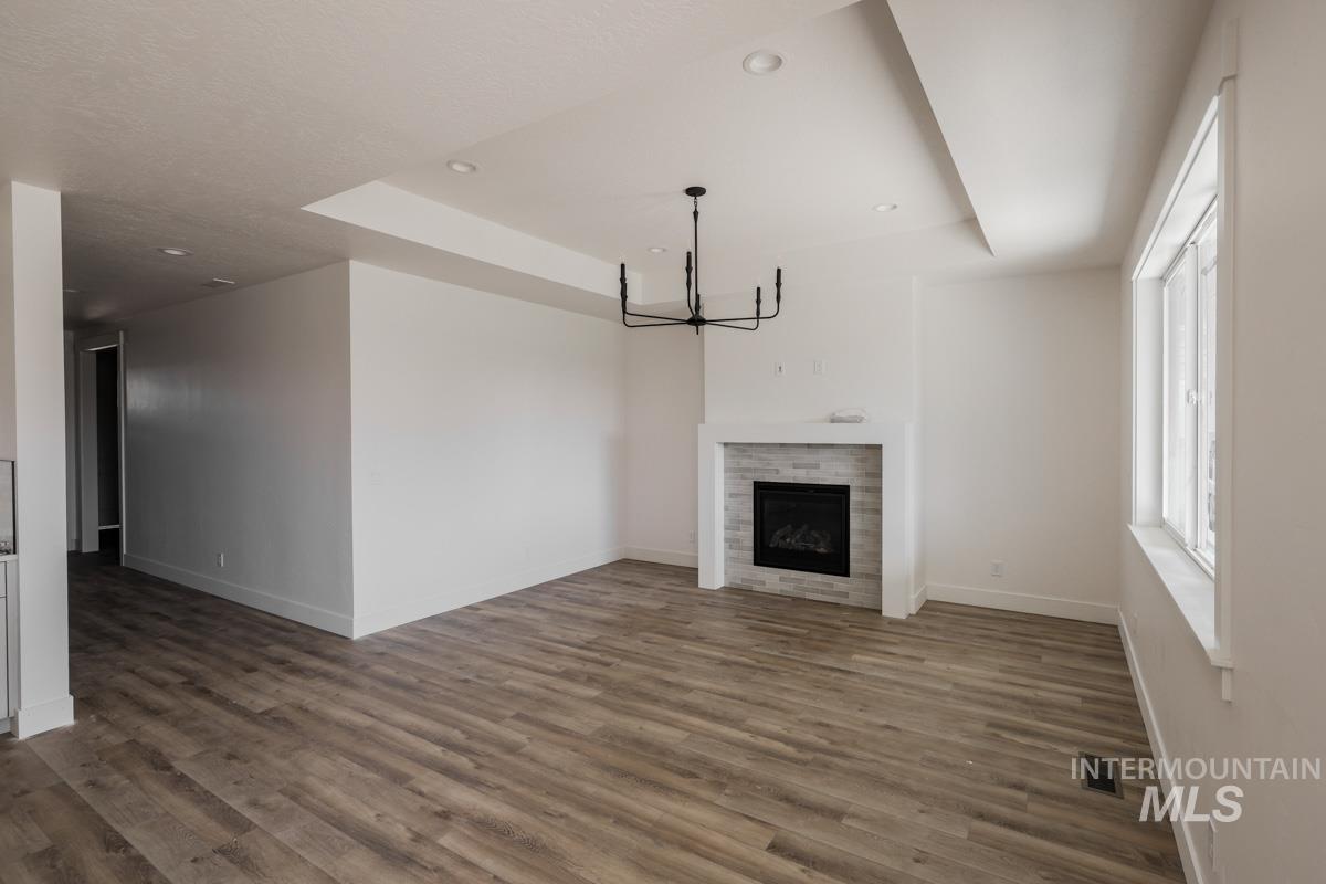10261 Stony Oak Ct., Nampa, Idaho 83687, 3 Bedrooms, 3 Bathrooms, Residential For Sale, Price $564,900, 98962052