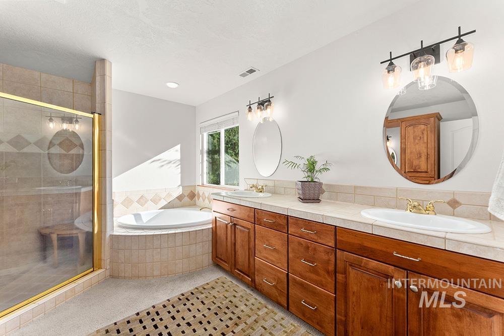 4465 W Morgan Creek Ct, Eagle, Idaho 83616, 5 Bedrooms, 4 Bathrooms, Residential For Sale, Price $1,650,000, 98962057