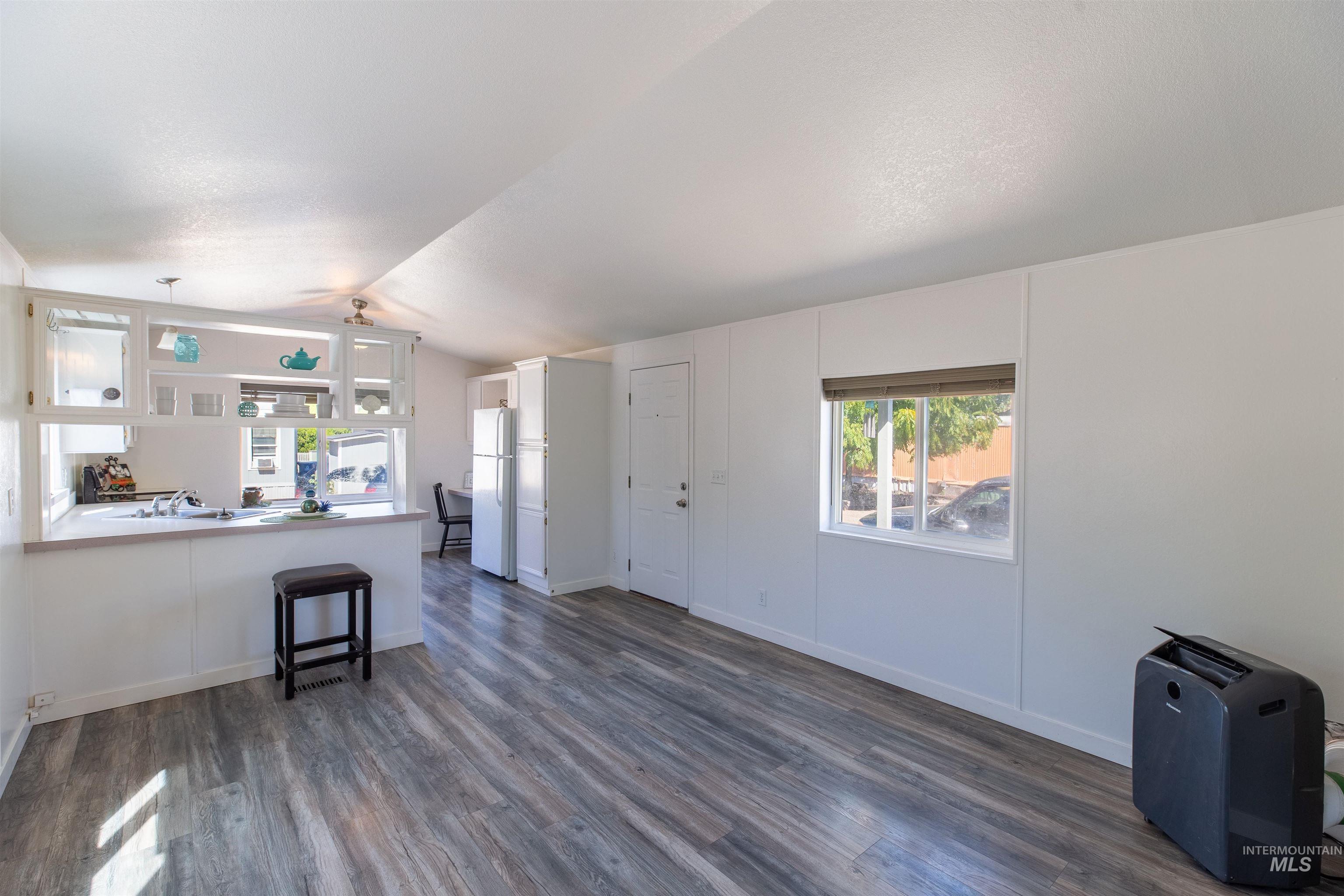 816 N Midland Blvd #2, Nampa, Idaho 83651, 2 Bedrooms, 1 Bathroom, Residential For Sale, Price $84,000, 98962062