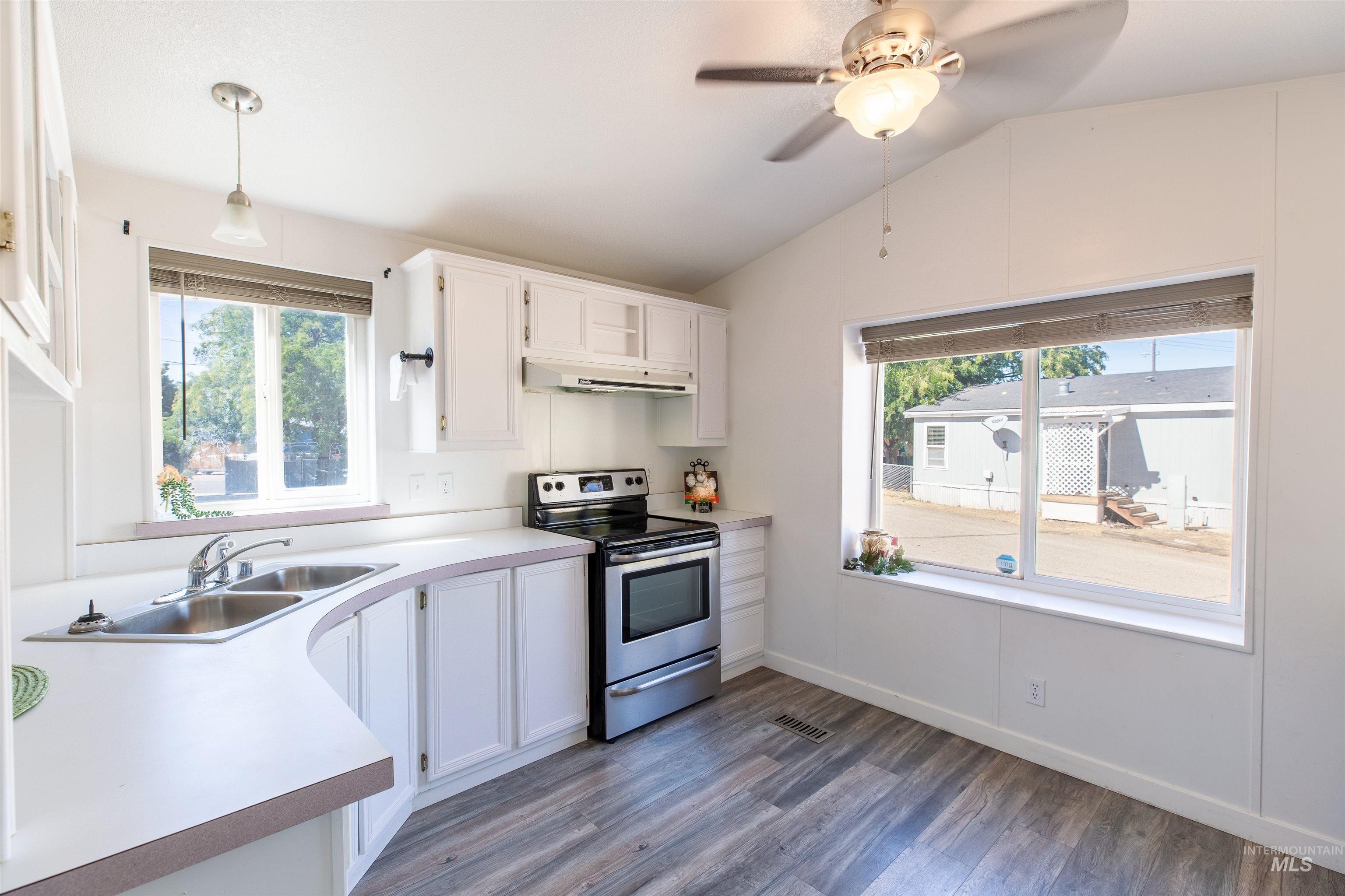 816 N Midland Blvd #2, Nampa, Idaho 83651, 2 Bedrooms, 1 Bathroom, Residential For Sale, Price $84,000, 98962062