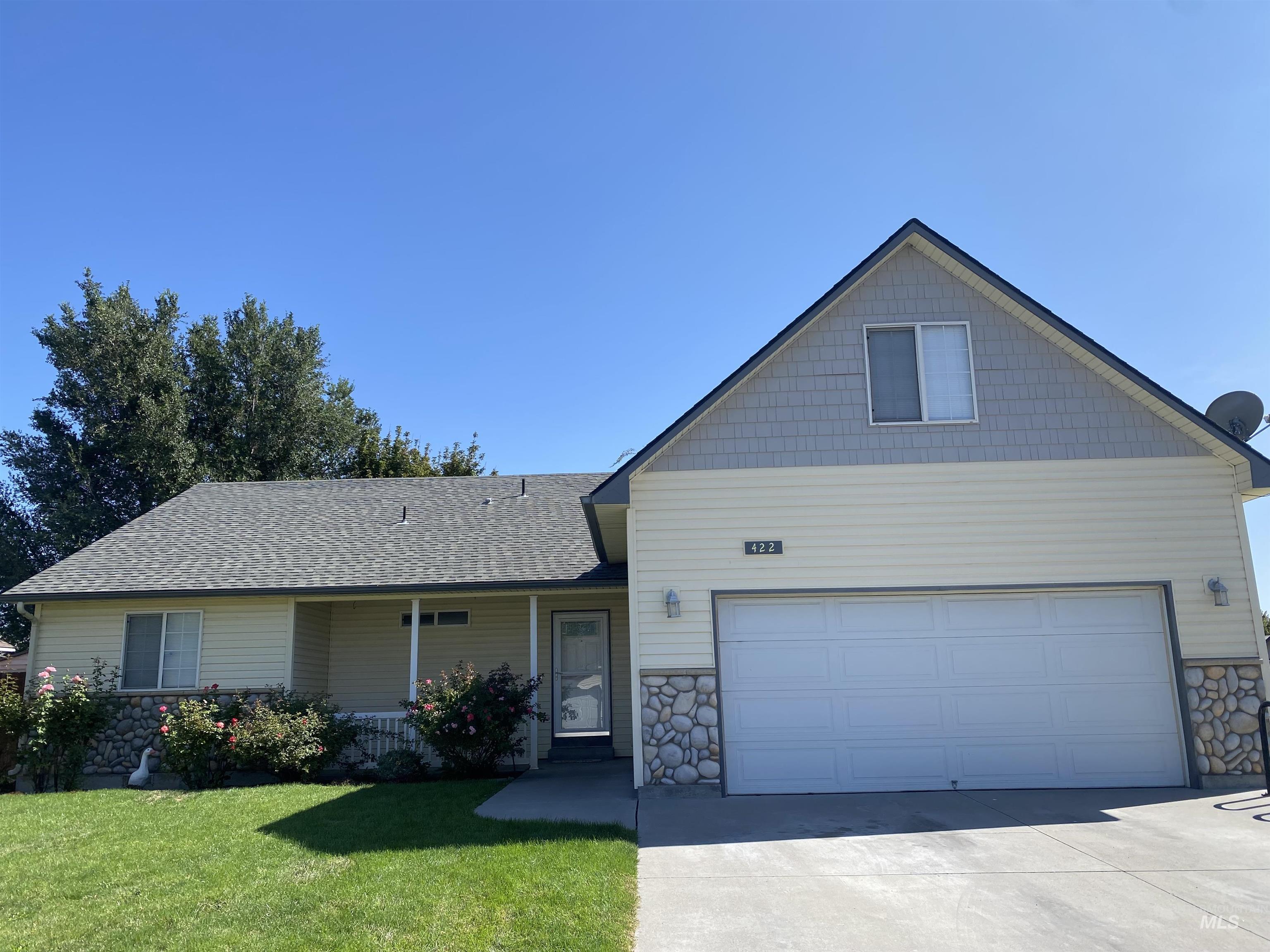 422 NW Sandpiper Ave, Mountain Home, Idaho 83647, 4 Bedrooms, 2 Bathrooms, Residential For Sale, Price $349,900, 98962071