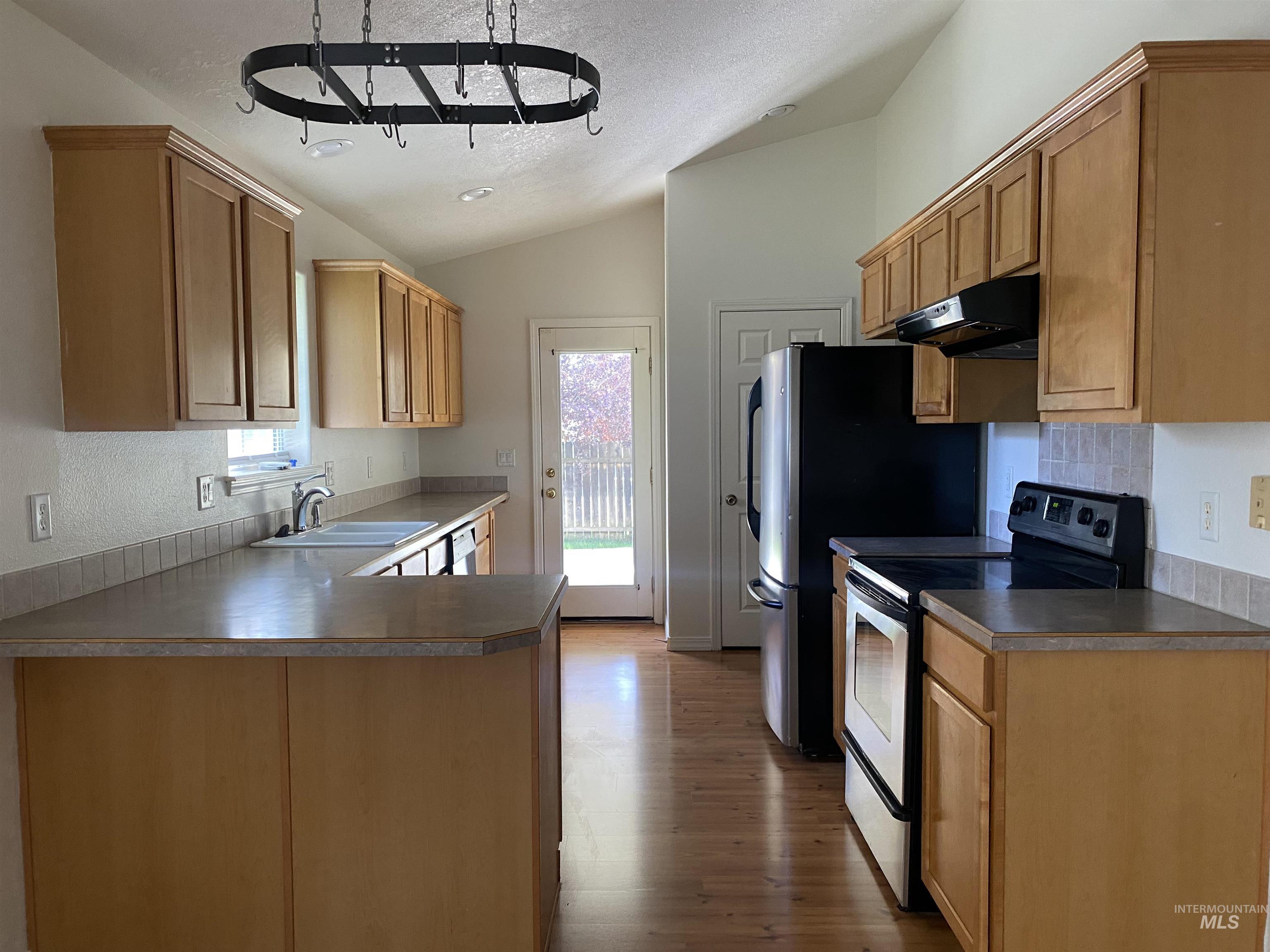 422 NW Sandpiper Ave, Mountain Home, Idaho 83647, 4 Bedrooms, 2 Bathrooms, Residential For Sale, Price $349,900, 98962071