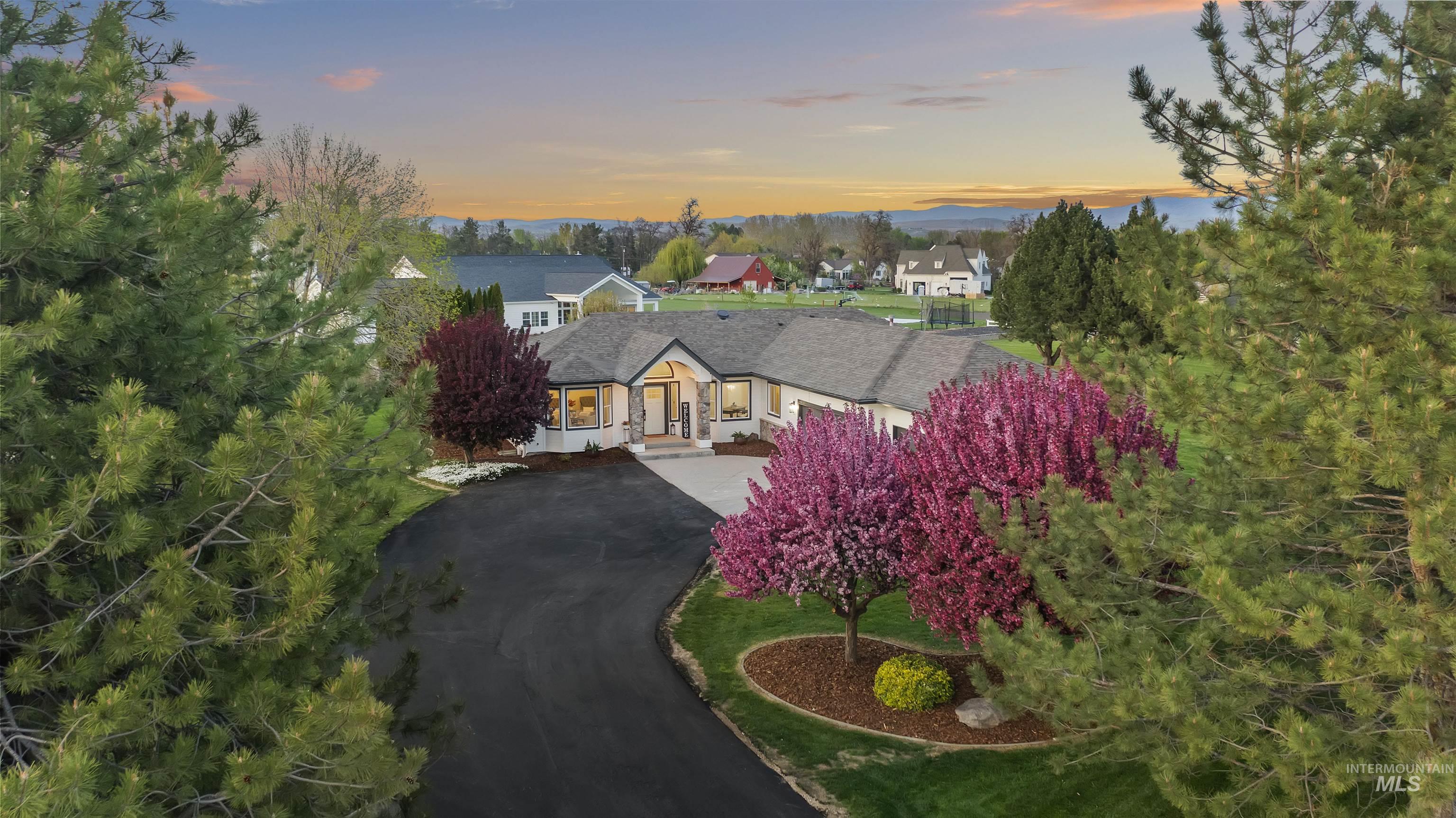 1910 W Campo Ln, Eagle, Idaho 83616-3753, 5 Bedrooms, 4.5 Bathrooms, Residential For Sale, Price $1,475,000, 98962073