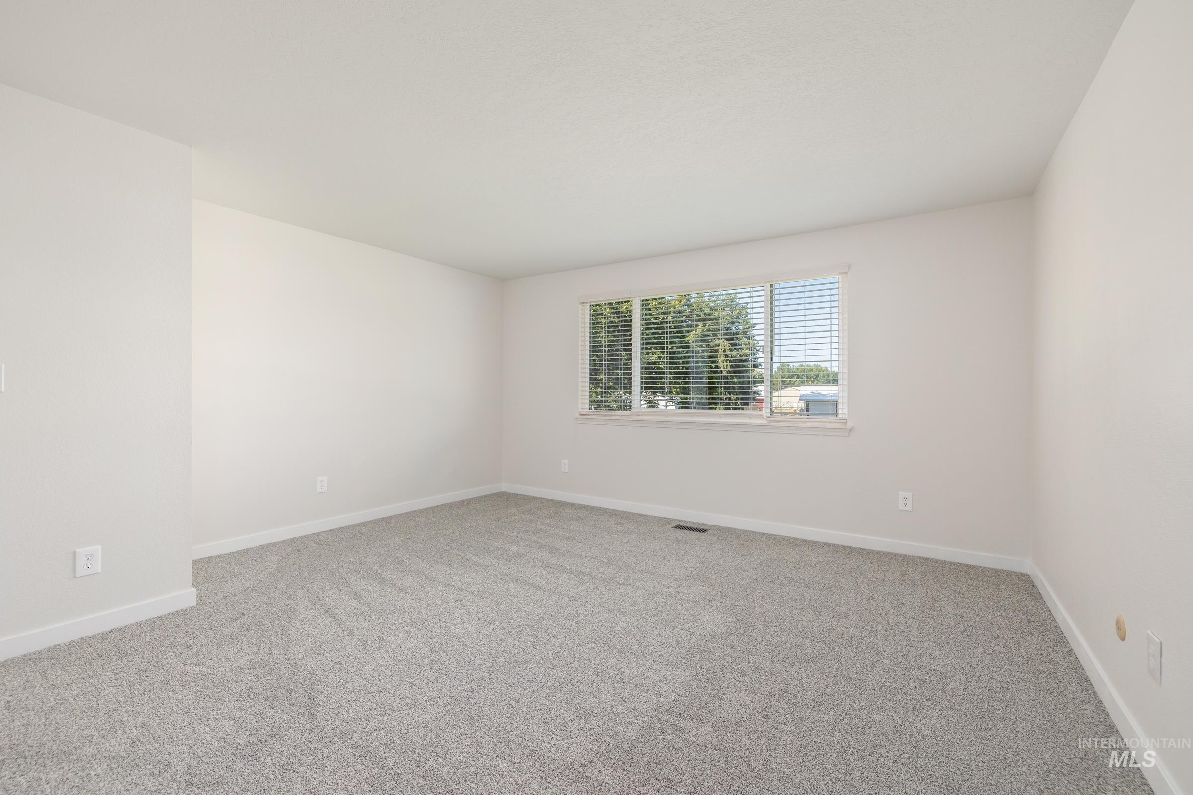 5162 S Seminole Circle, Boise, Idaho 83709-5756, 3 Bedrooms, 2 Bathrooms, Residential For Sale, Price $665,000, 98962074