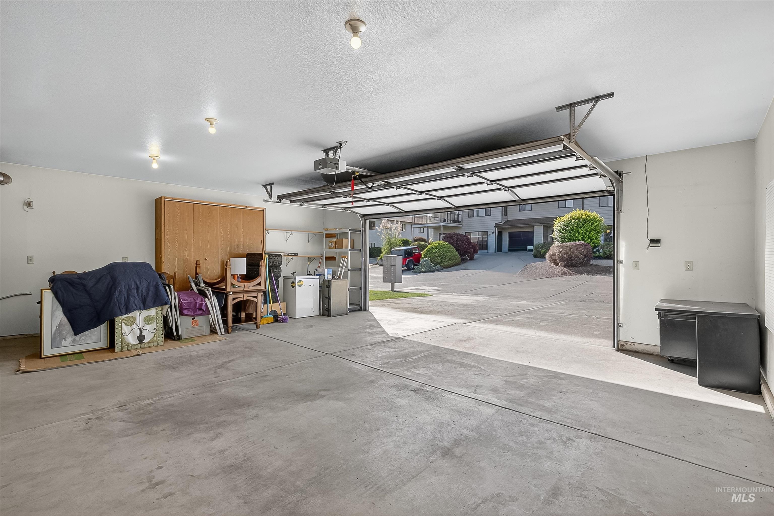 1403 29th St, Lewiston, Idaho 83501, 2 Bedrooms, 2 Bathrooms, Residential For Sale, Price $325,000, 98962076