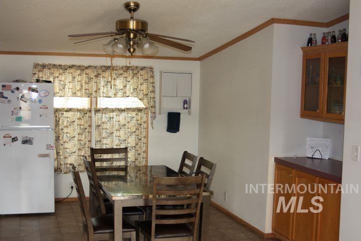 2984 E 990 S, Hazelton, Idaho 83335, 4 Bedrooms, 2 Bathrooms, Residential For Sale, Price $275,000, 98962077