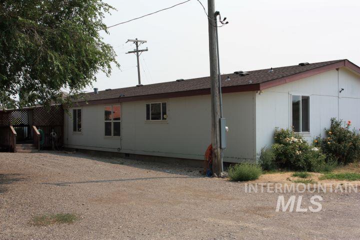 2984 E 990 S, Hazelton, Idaho 83335, 4 Bedrooms, 2 Bathrooms, Residential For Sale, Price $275,000, 98962077