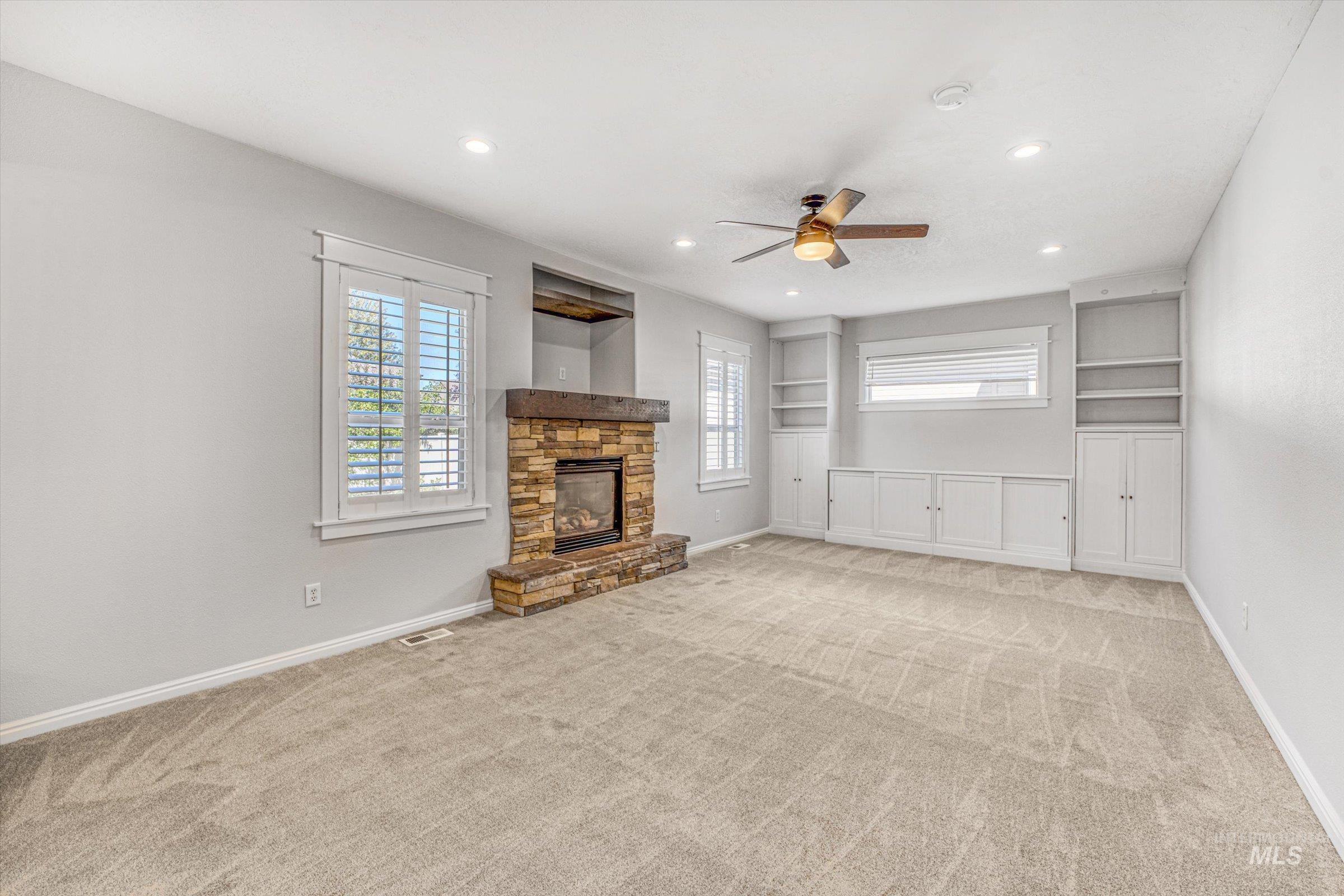 309 S Fernan Lake Way, Star, Idaho 83669, 4 Bedrooms, 2.5 Bathrooms, Residential For Sale, Price $615,000, 98962078