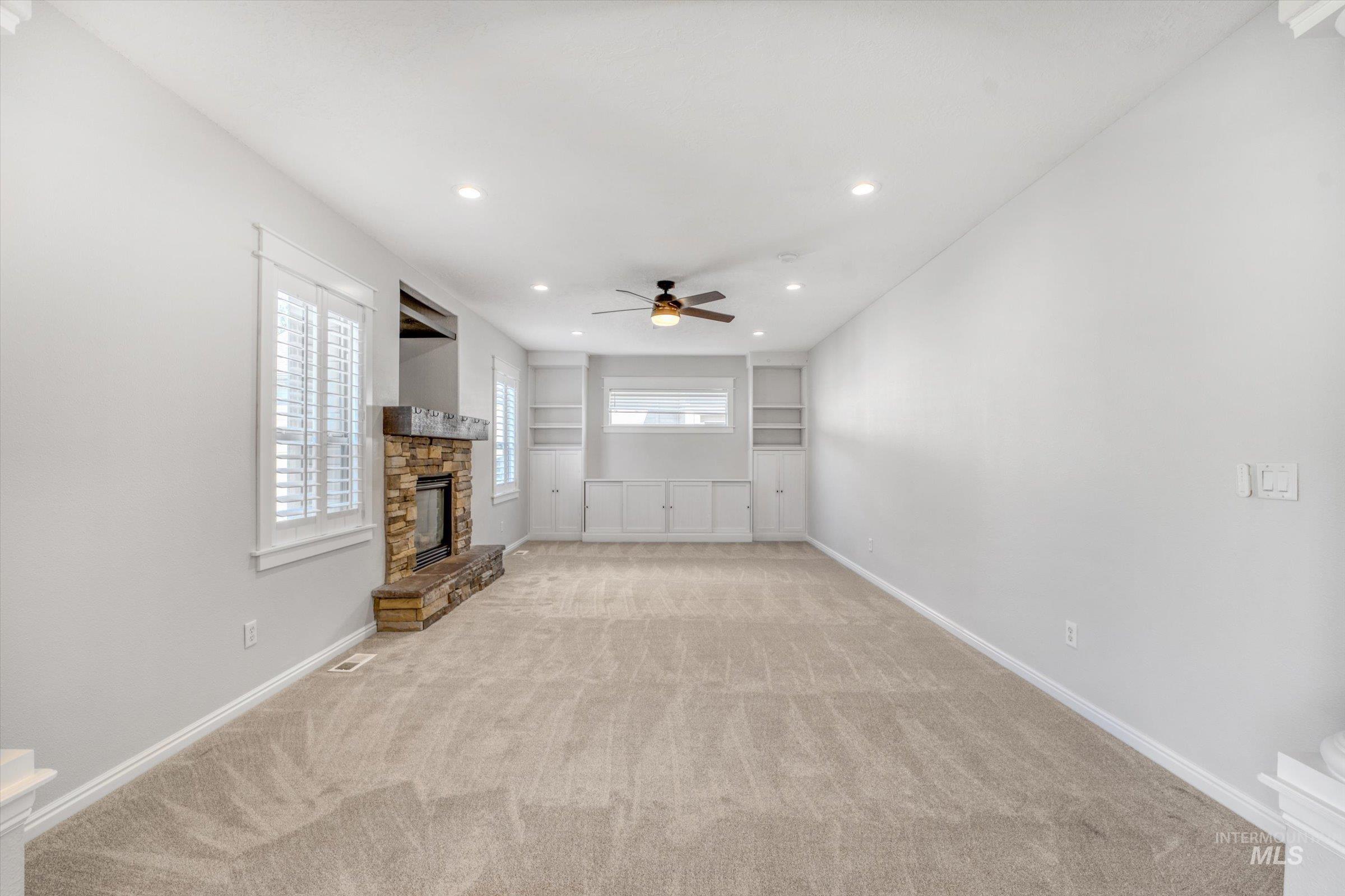309 S Fernan Lake Way, Star, Idaho 83669, 4 Bedrooms, 2.5 Bathrooms, Residential For Sale, Price $615,000, 98962078