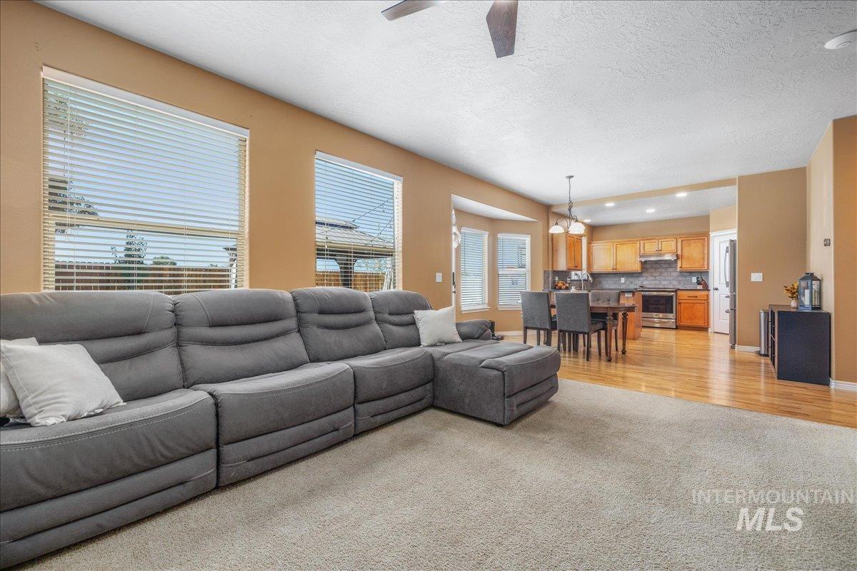 2915 S Nephrite Way, Meridian, Idaho 83642-3165, 4 Bedrooms, 2.5 Bathrooms, Residential For Sale, Price $599,000, 98962088