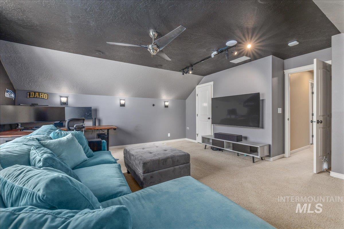 2915 S Nephrite Way, Meridian, Idaho 83642-3165, 4 Bedrooms, 2.5 Bathrooms, Residential For Sale, Price $599,000, 98962088