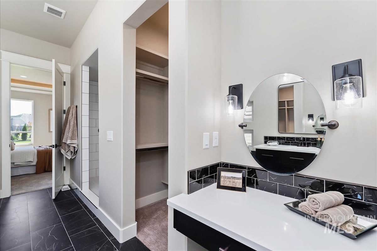 7149 E Chicken Hawk Loop, Nampa, Idaho 83686, 3 Bedrooms, 2 Bathrooms, Residential For Sale, Price $929,900, 98962090