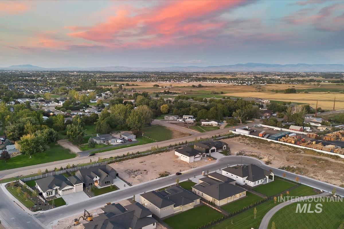 7149 E Chicken Hawk Loop, Nampa, Idaho 83686, 3 Bedrooms, 2 Bathrooms, Residential For Sale, Price $929,900, 98962090