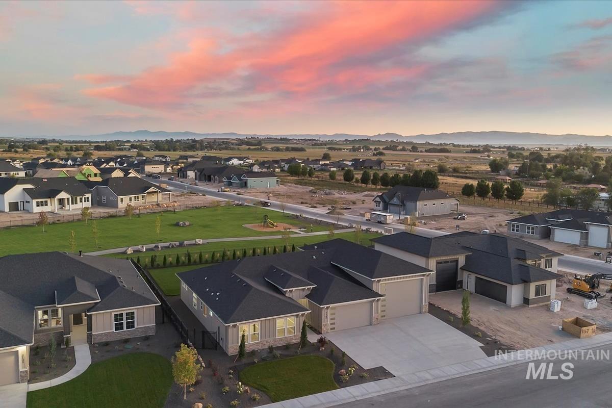 7149 E Chicken Hawk Loop, Nampa, Idaho 83686, 3 Bedrooms, 2 Bathrooms, Residential For Sale, Price $929,900, 98962090