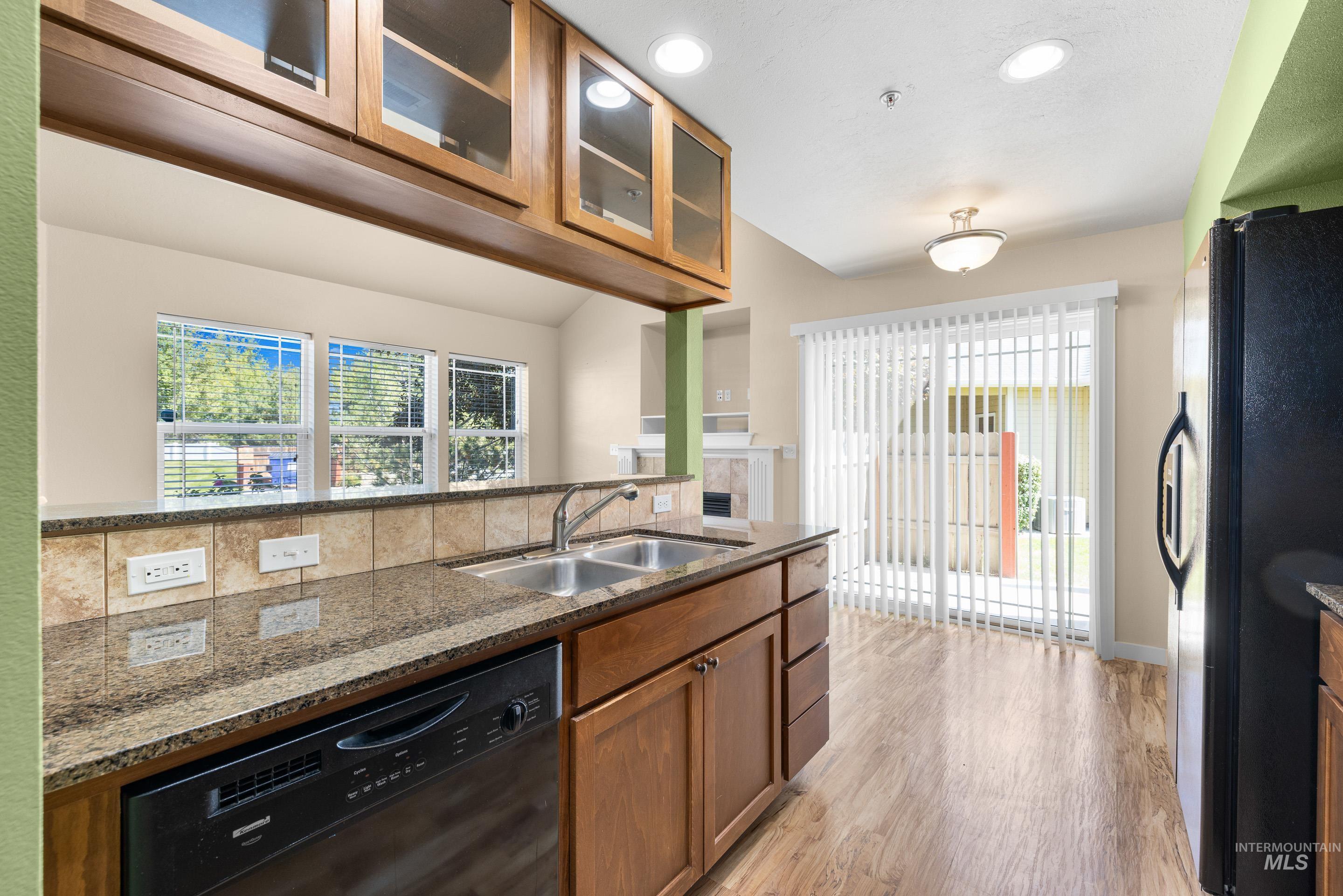 9173 W Brogan, Boise, Idaho 83709, 2 Bedrooms, 2 Bathrooms, Residential For Sale, Price $295,000, 98962093