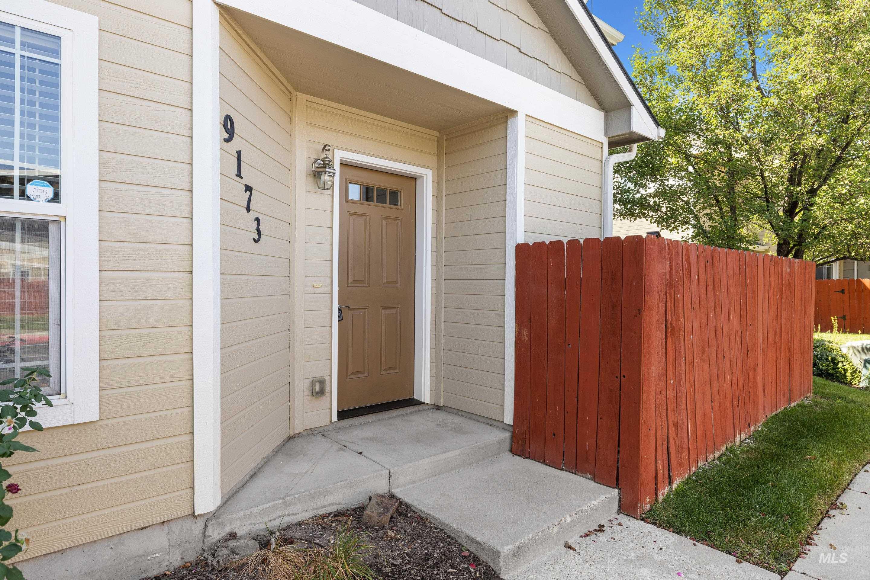 9173 W Brogan, Boise, Idaho 83709, 2 Bedrooms, 2 Bathrooms, Residential For Sale, Price $295,000, 98962093