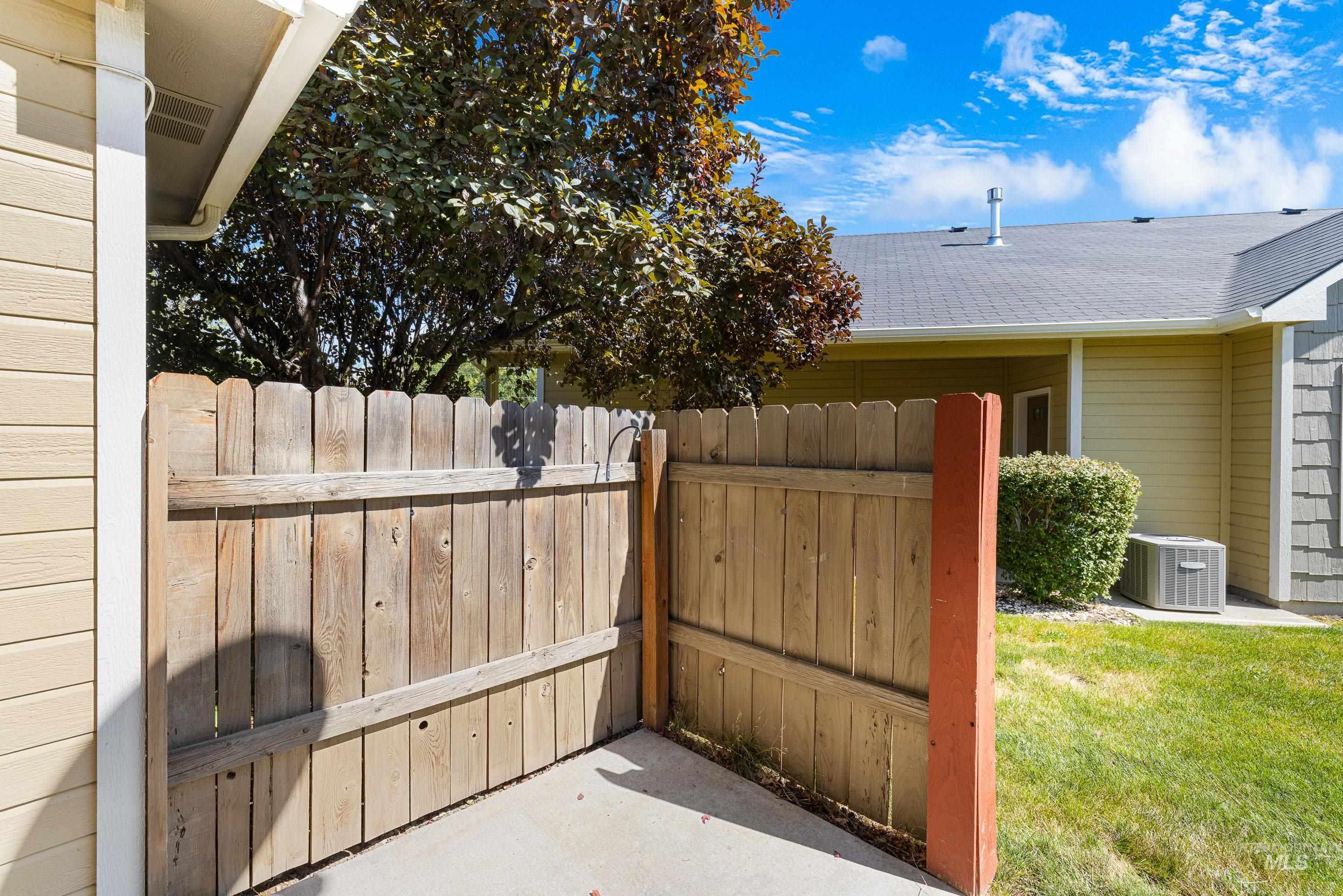 9173 W Brogan, Boise, Idaho 83709, 2 Bedrooms, 2 Bathrooms, Residential For Sale, Price $295,000, 98962093