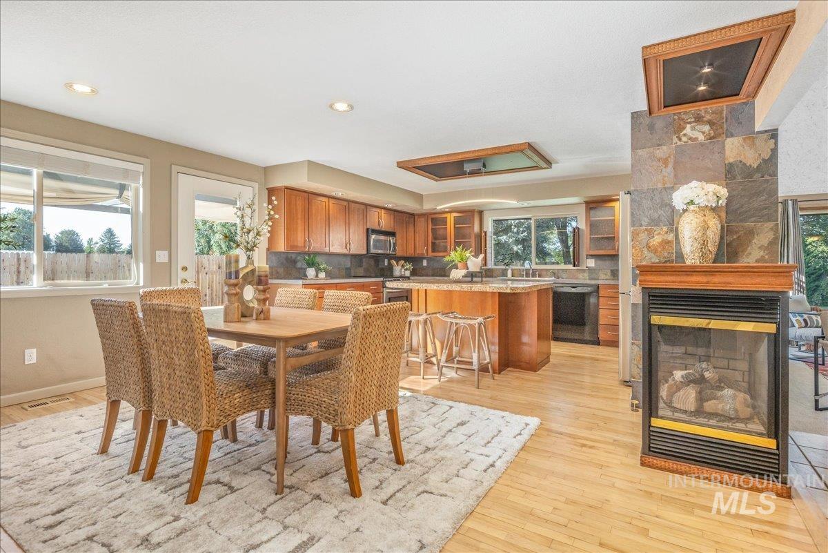 11225 W Camas St., Boise, Idaho 83709, 3 Bedrooms, 2 Bathrooms, Residential For Sale, Price $549,000, 98962098