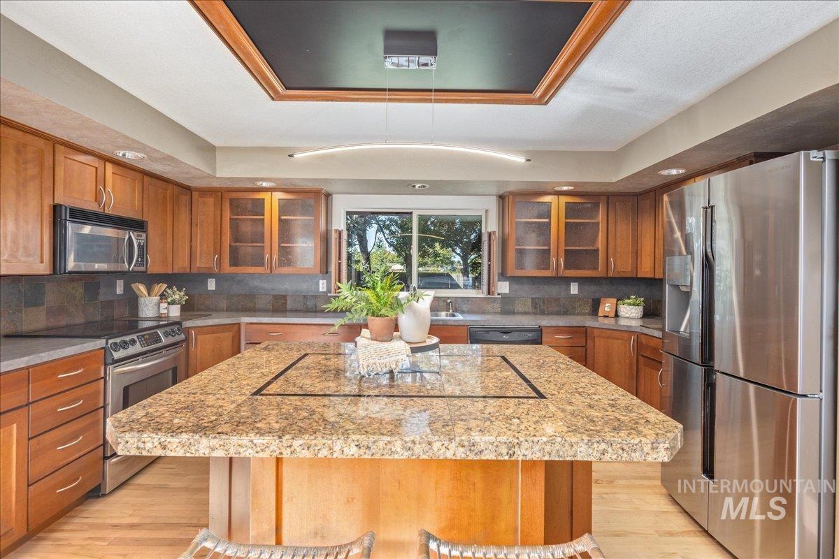 11225 W Camas St., Boise, Idaho 83709, 3 Bedrooms, 2 Bathrooms, Residential For Sale, Price $549,000, 98962098