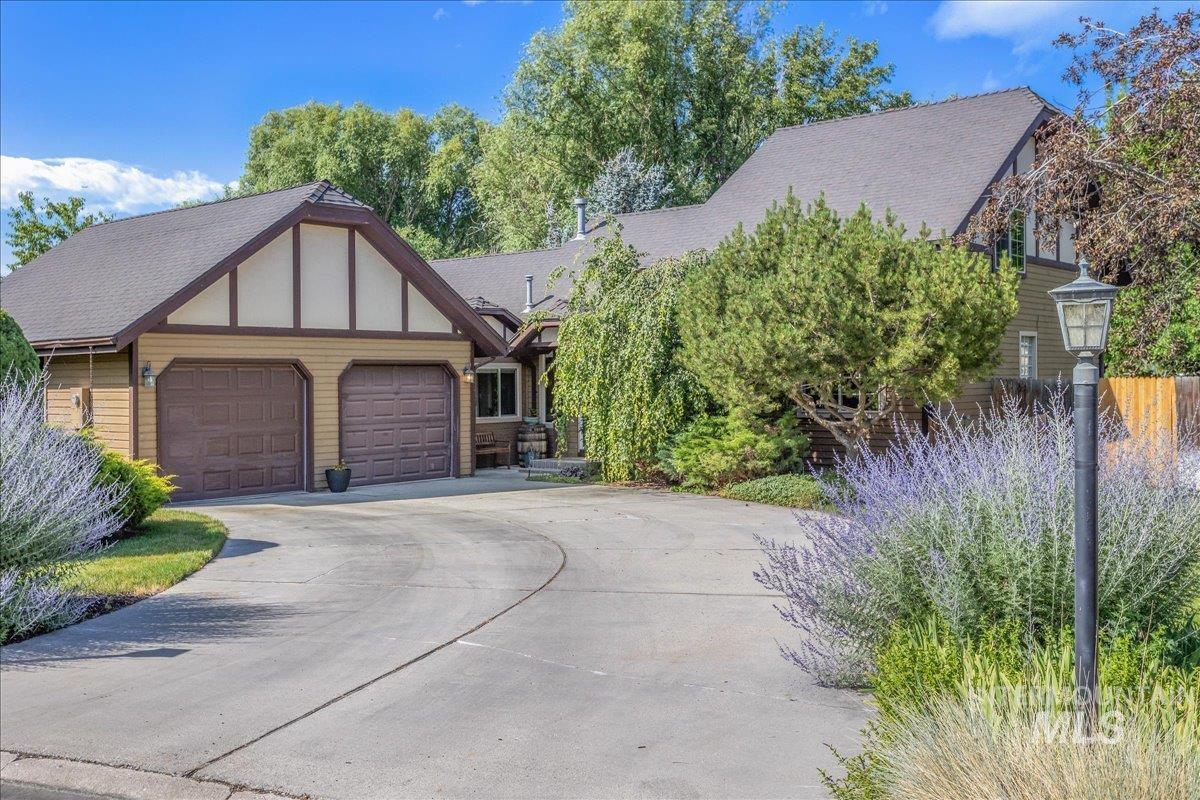 11225 W Camas St., Boise, Idaho 83709, 3 Bedrooms, 2 Bathrooms, Residential For Sale, Price $549,000, 98962098