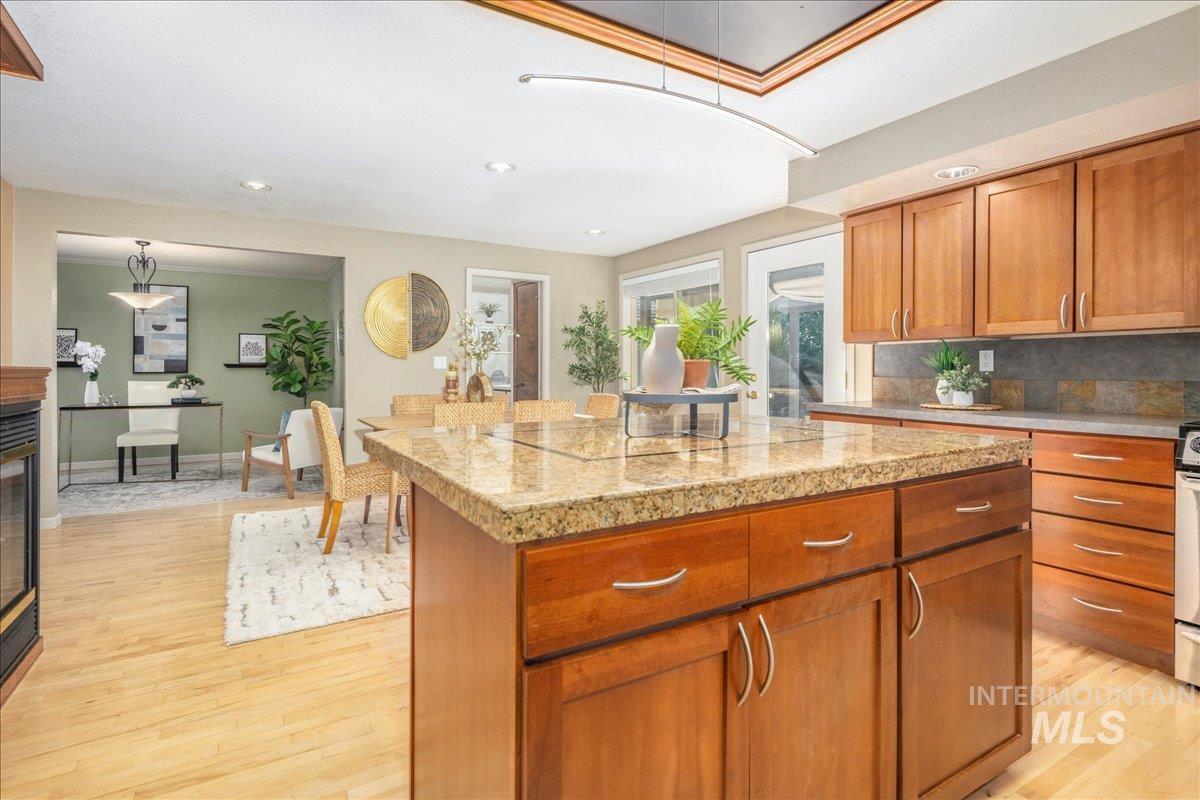 11225 W Camas St., Boise, Idaho 83709, 3 Bedrooms, 2 Bathrooms, Residential For Sale, Price $549,000, 98962098