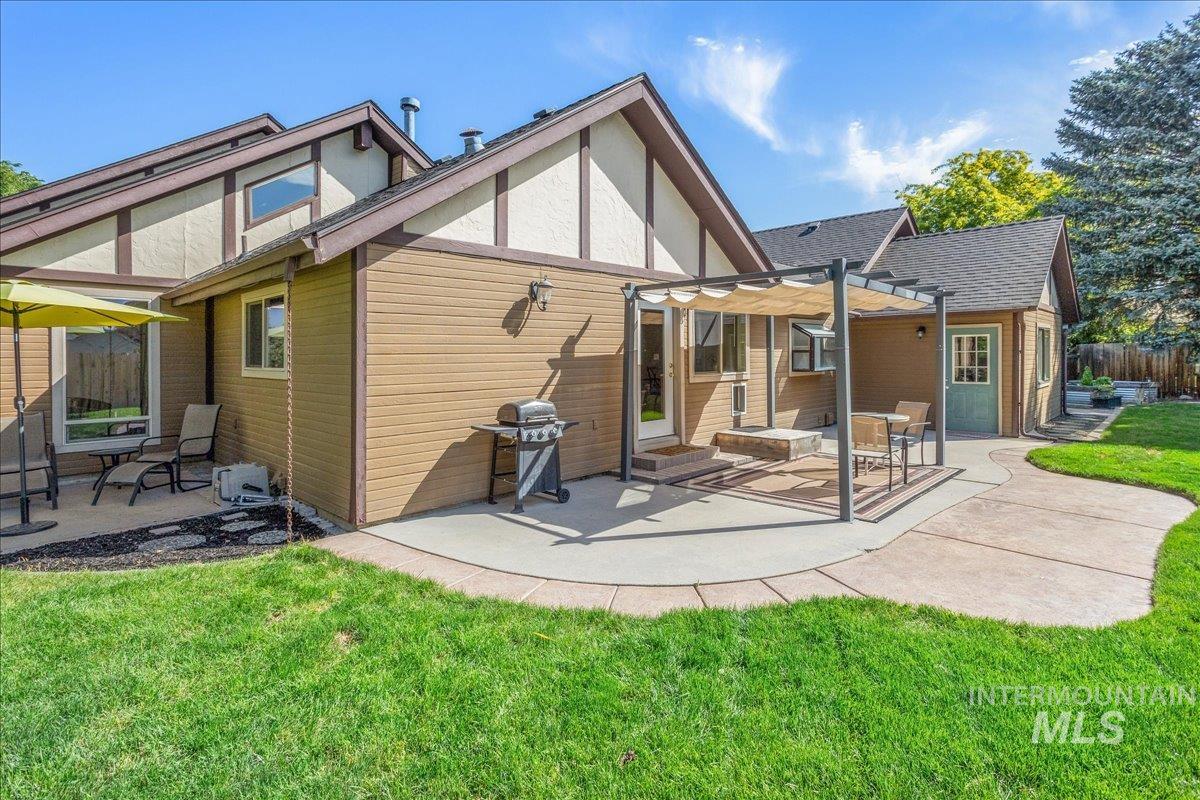 11225 W Camas St., Boise, Idaho 83709, 3 Bedrooms, 2 Bathrooms, Residential For Sale, Price $549,000, 98962098