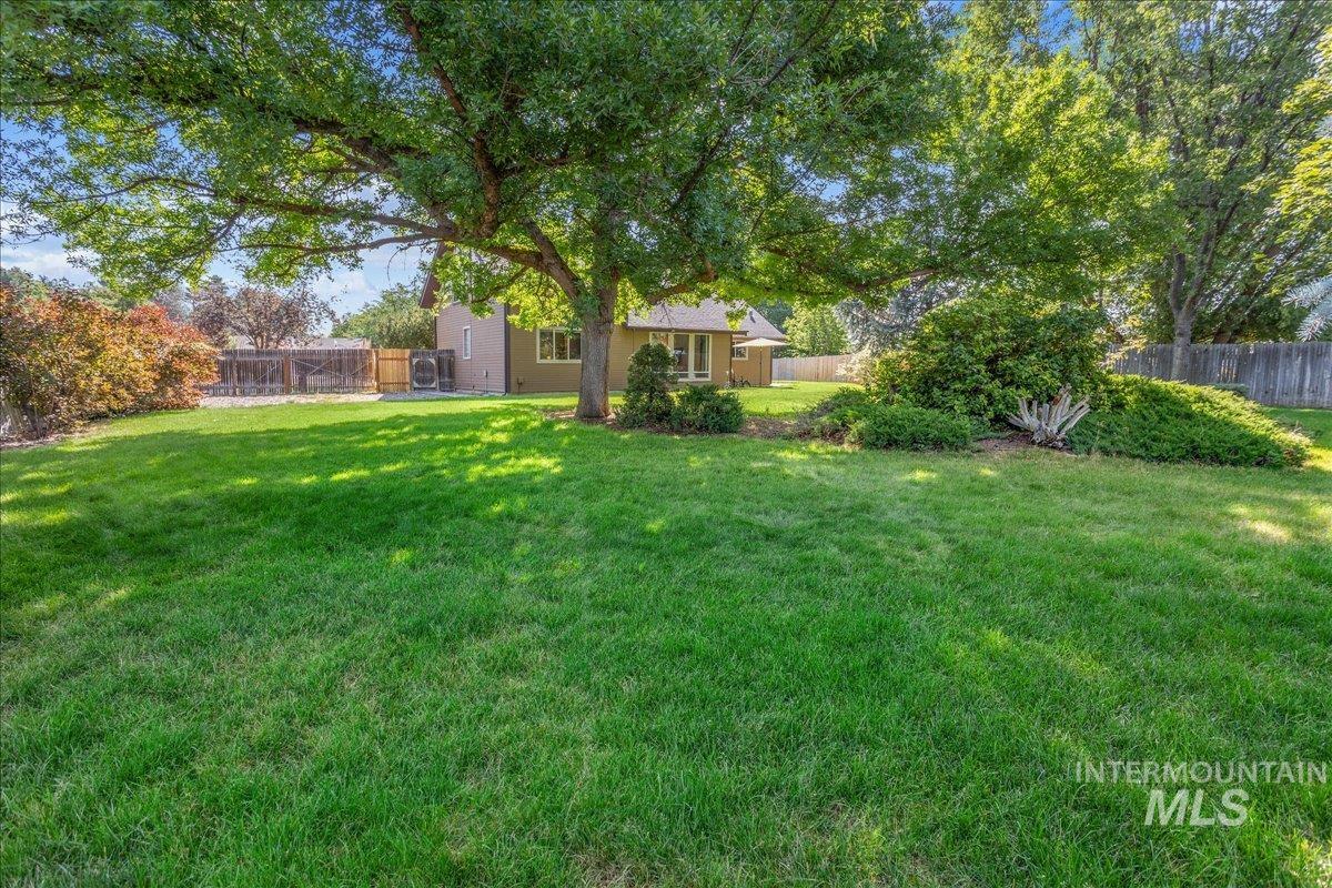 11225 W Camas St., Boise, Idaho 83709, 3 Bedrooms, 2 Bathrooms, Residential For Sale, Price $549,000, 98962098