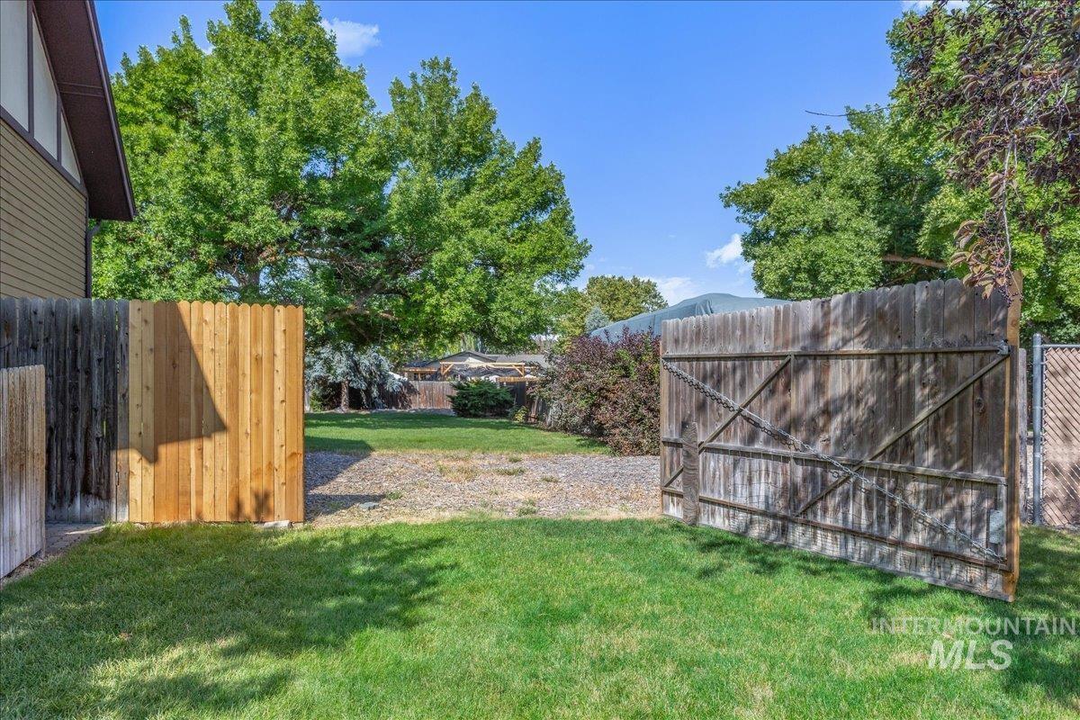 11225 W Camas St., Boise, Idaho 83709, 3 Bedrooms, 2 Bathrooms, Residential For Sale, Price $549,000, 98962098