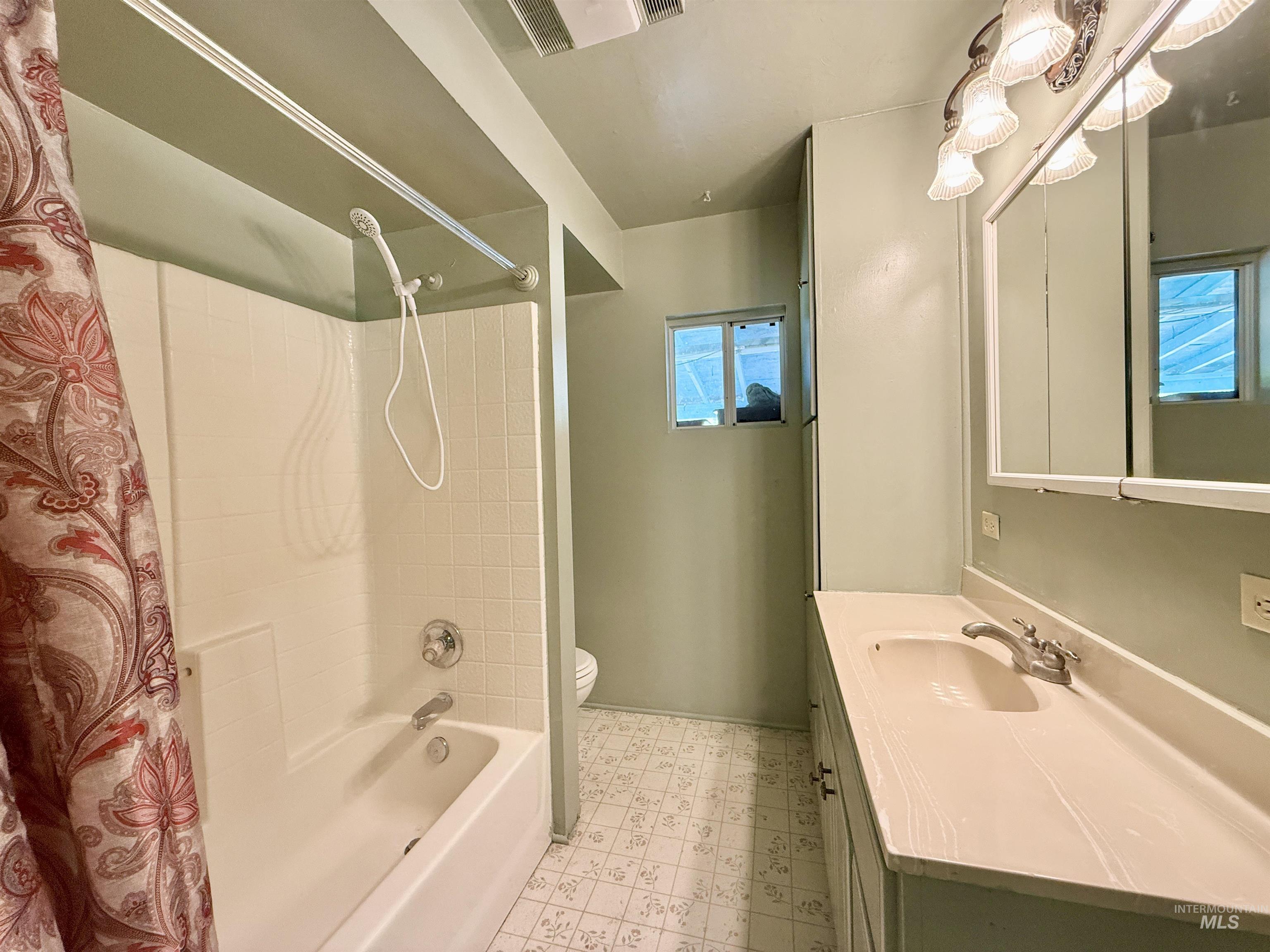 751 Big Cedar Rd., Kooskia, Idaho 83539, 3 Bedrooms, 1 Bathroom, Residential For Sale, Price $295,000, 98962100
