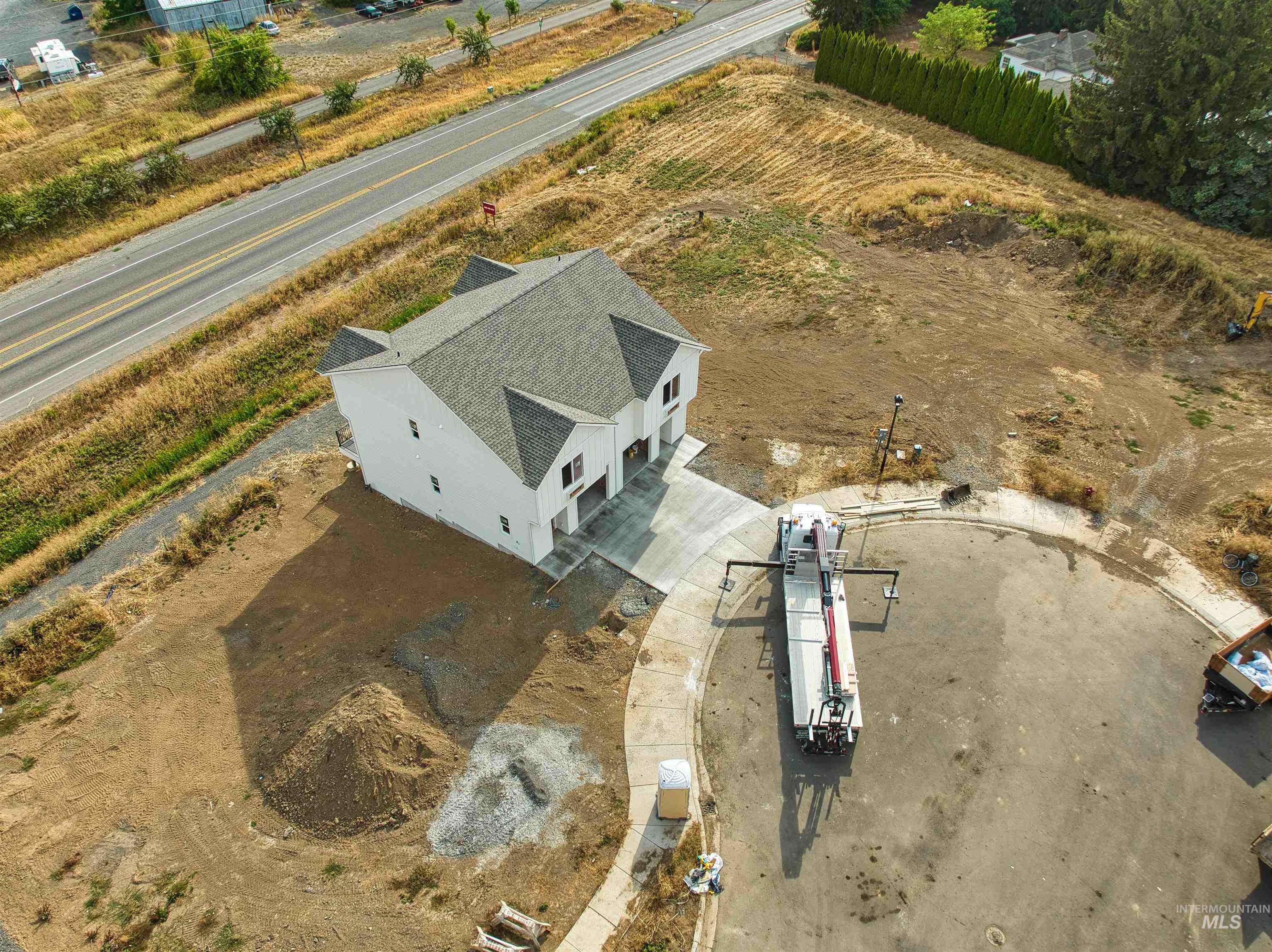 2815 Cyprus, Moscow, Idaho 83843, 3 Bedrooms, 2.5 Bathrooms, Residential Income For Sale, Price $665,000, 98962103