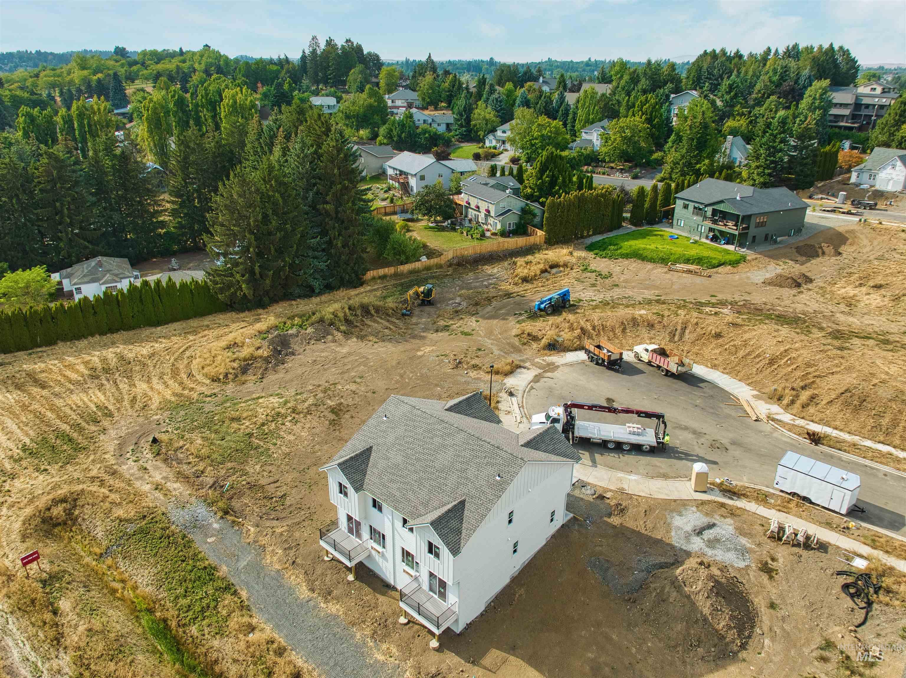 2815 Cyprus, Moscow, Idaho 83843, 3 Bedrooms, 2.5 Bathrooms, Residential Income For Sale, Price $665,000, 98962103