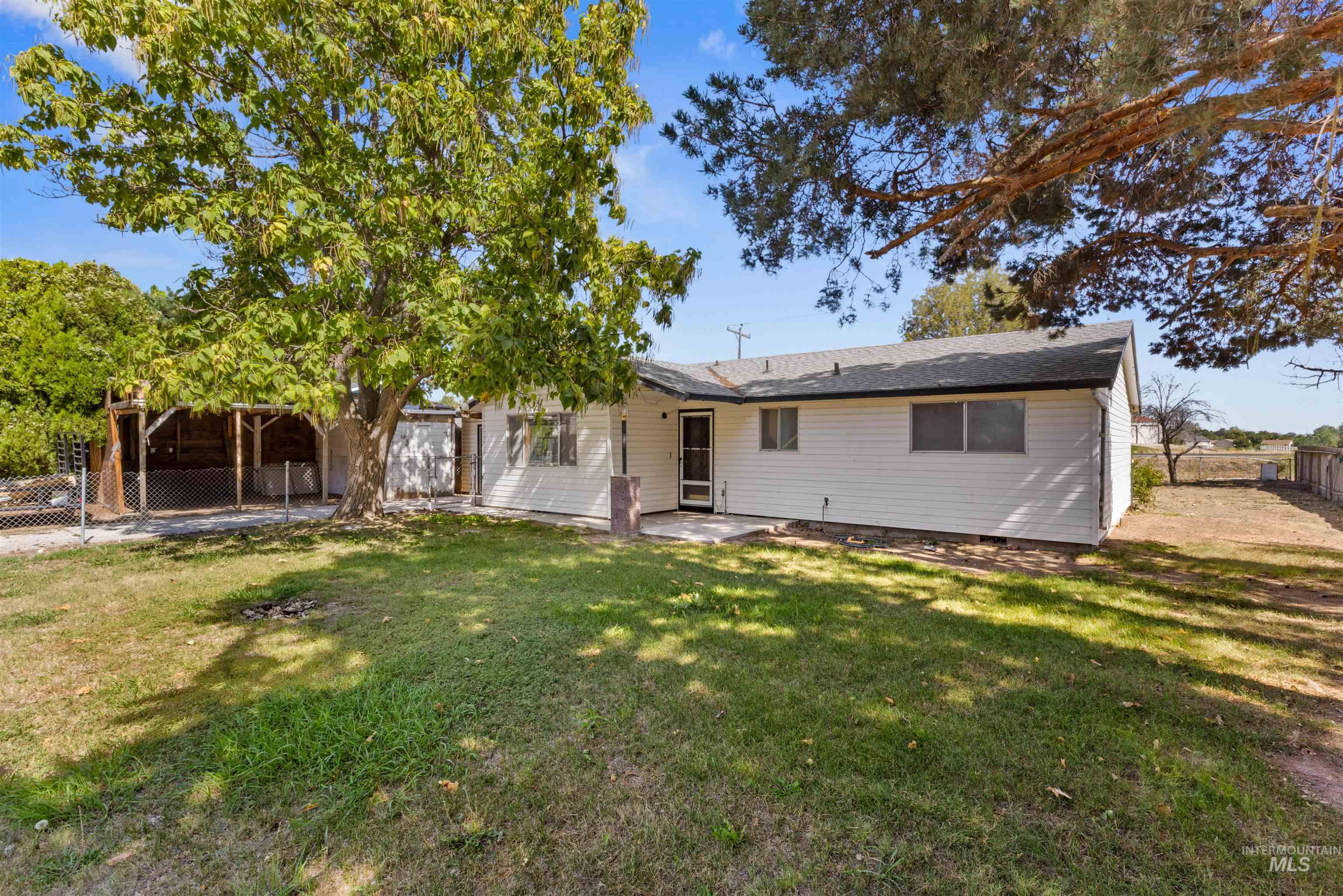 5702 sunset, Nampa, Idaho 83686, 4 Bedrooms, 2 Bathrooms, Residential For Sale, Price $298,900, 98962104