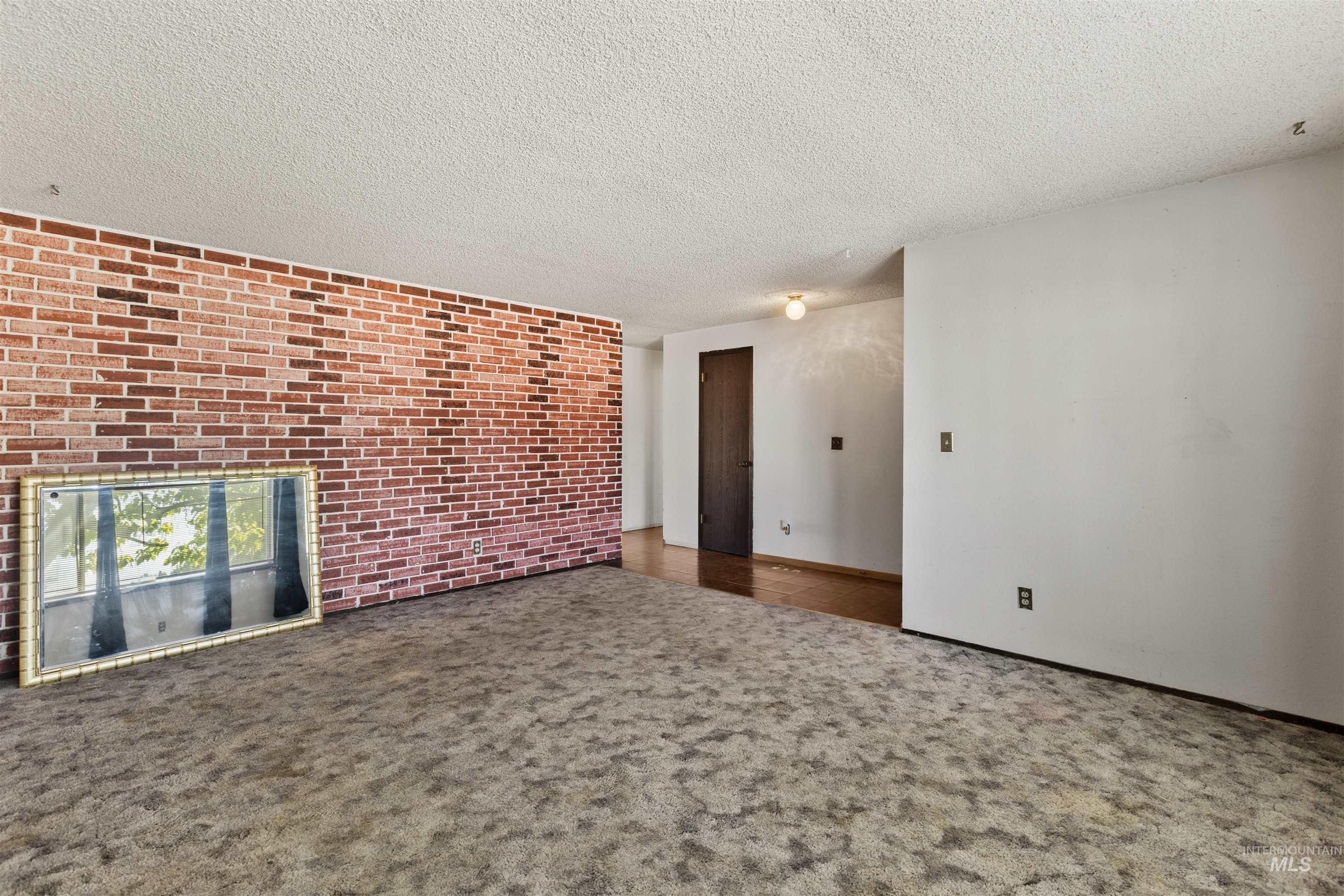 5702 sunset, Nampa, Idaho 83686, 4 Bedrooms, 2 Bathrooms, Residential For Sale, Price $298,900, 98962104