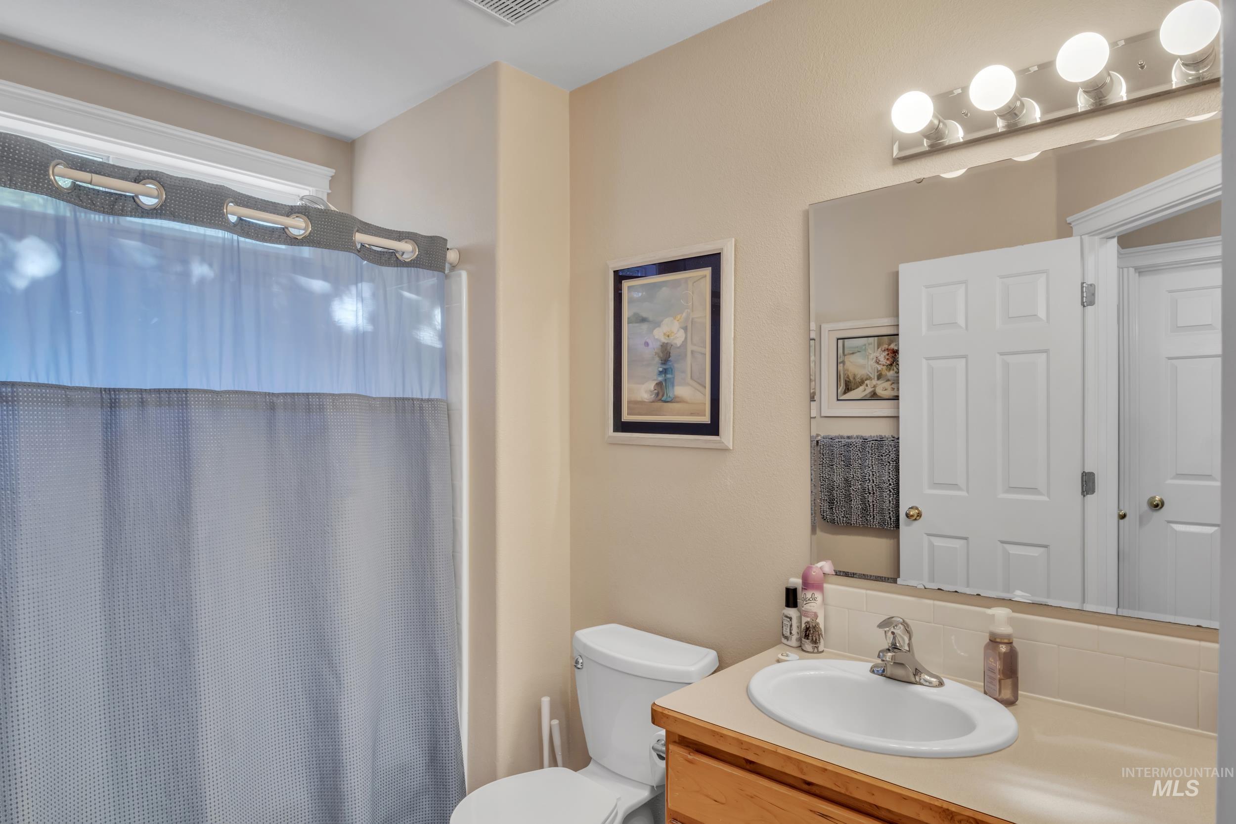 11899 W Blueberry Court, Boise, Idaho 83709, 3 Bedrooms, 2 Bathrooms, Residential For Sale, Price $499,990, 98962108
