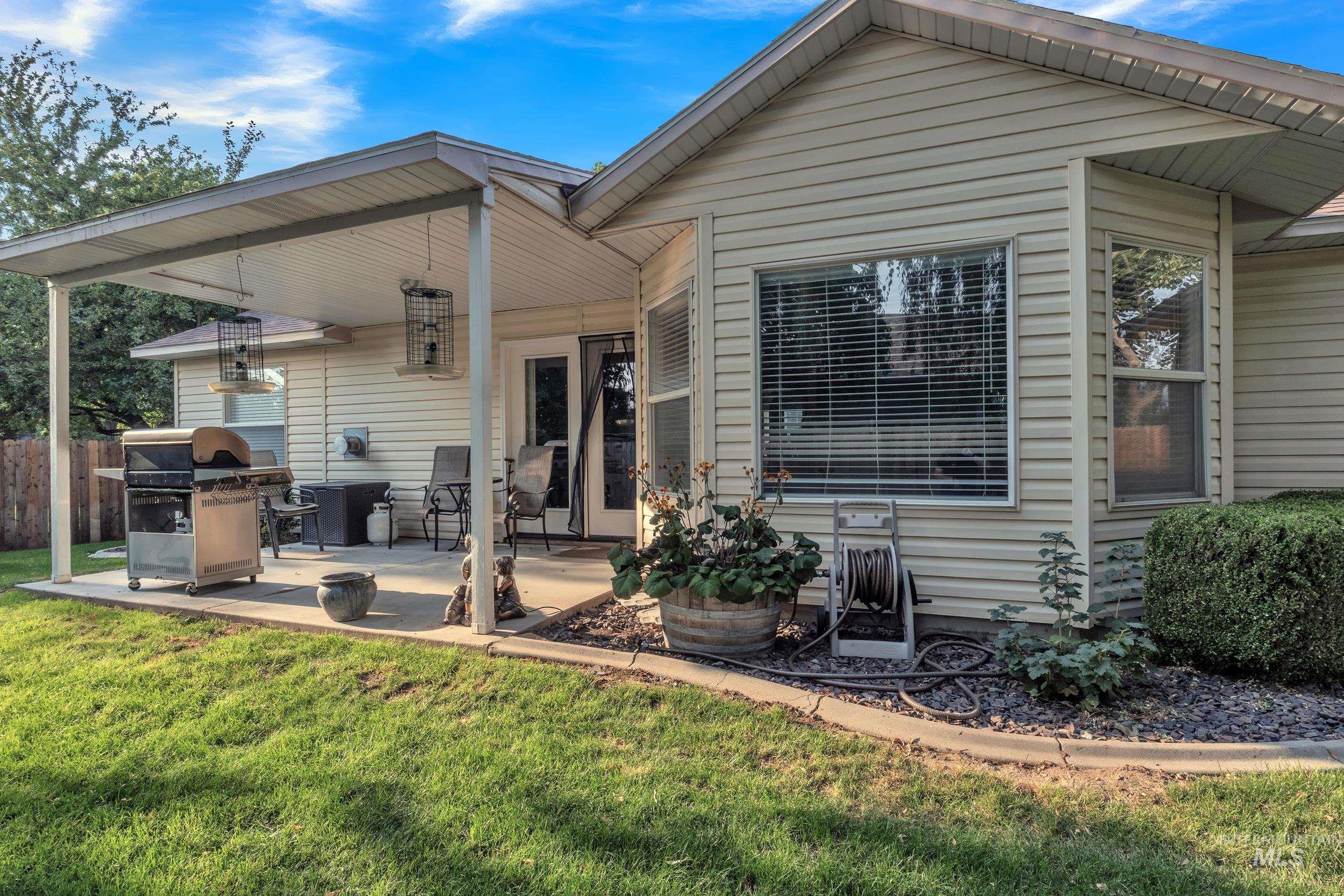 11899 W Blueberry Court, Boise, Idaho 83709, 3 Bedrooms, 2 Bathrooms, Residential For Sale, Price $499,990, 98962108