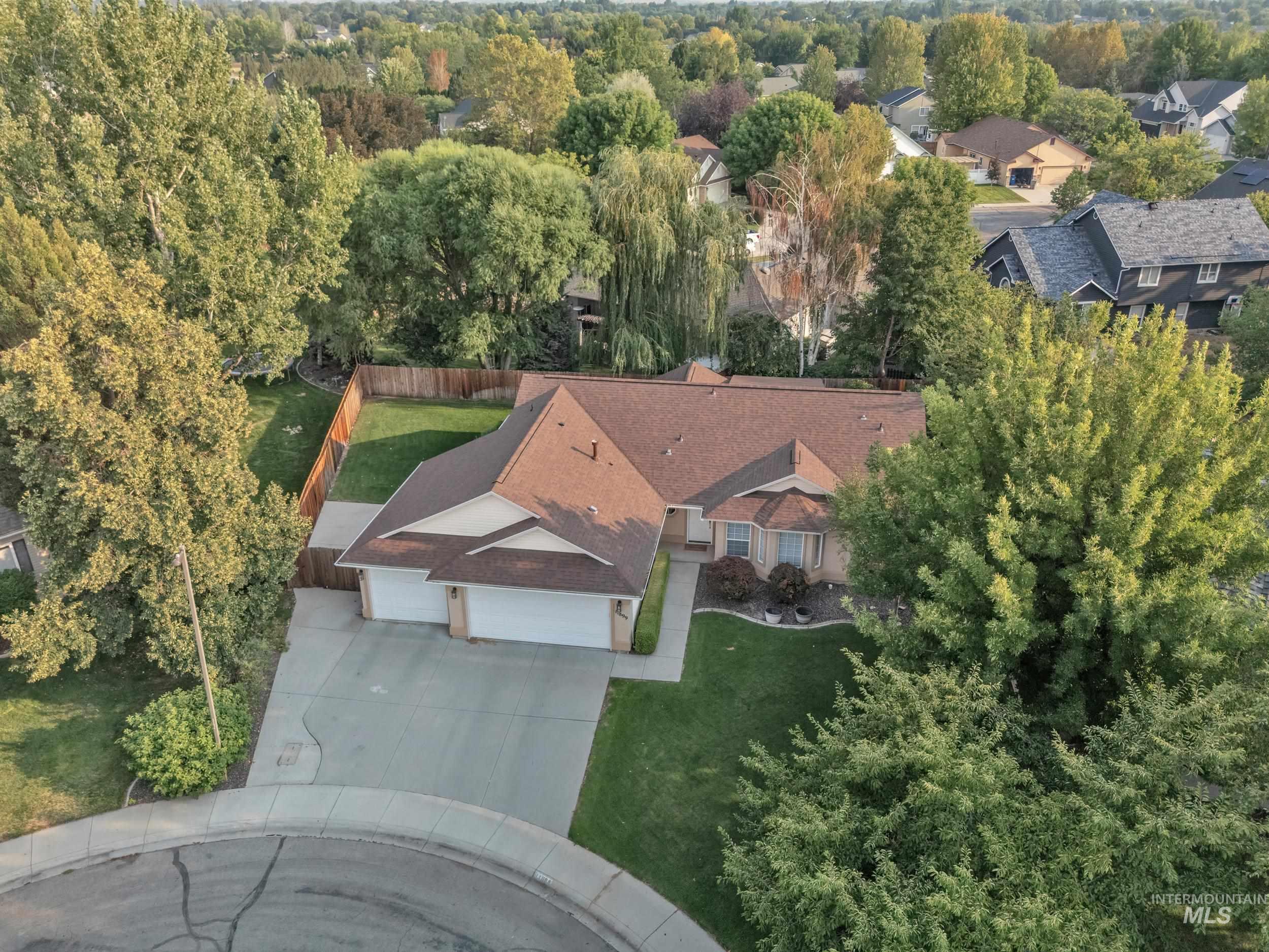 11899 W Blueberry Court, Boise, Idaho 83709, 3 Bedrooms, 2 Bathrooms, Residential For Sale, Price $499,990, 98962108