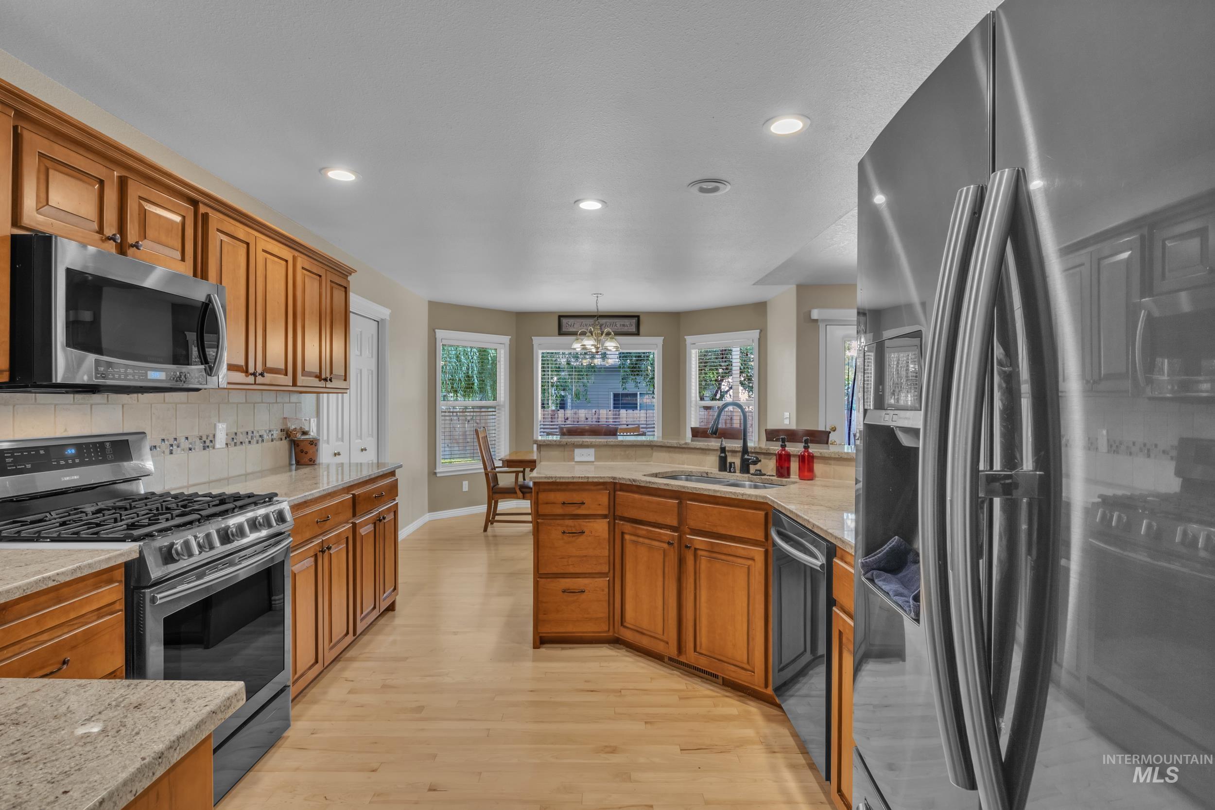 11899 W Blueberry Court, Boise, Idaho 83709, 3 Bedrooms, 2 Bathrooms, Residential For Sale, Price $499,990, 98962108