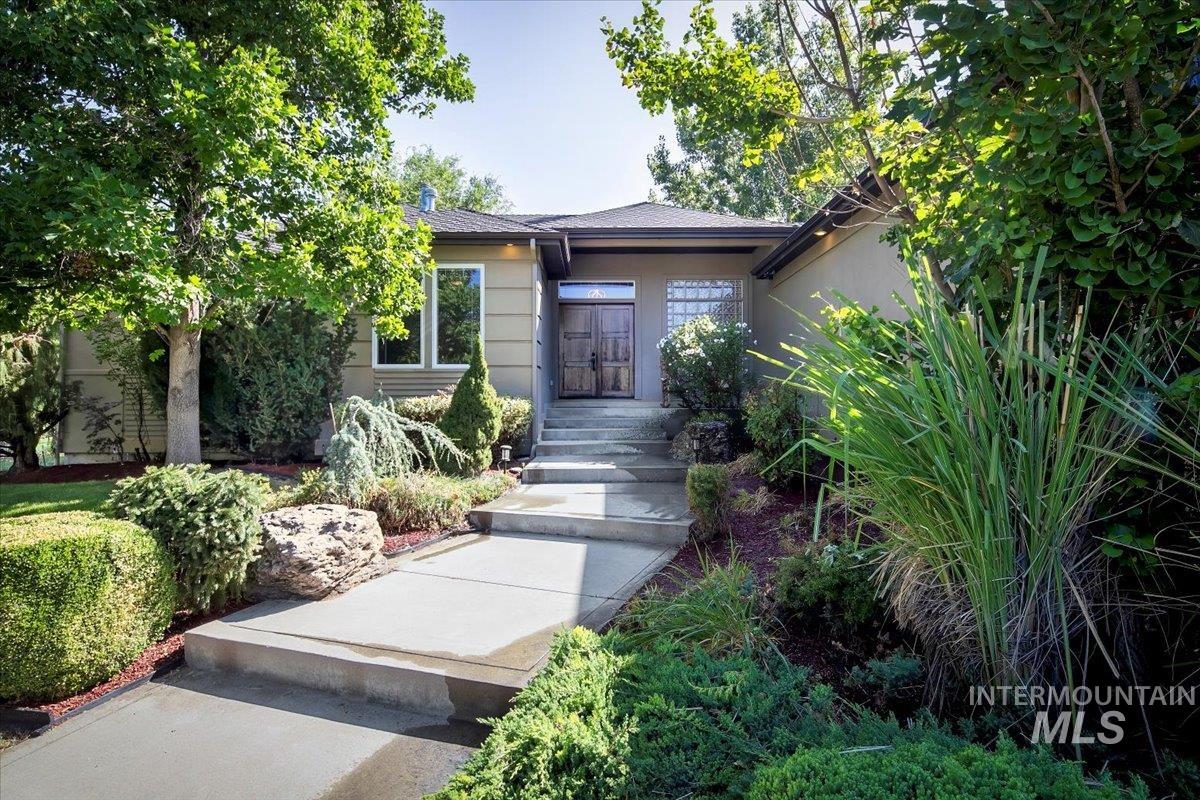 4154 W Morgan Creek Ct, Eagle, Idaho 83616, 6 Bedrooms, 5.5 Bathrooms, Residential For Sale, Price $2,100,000, 98962117