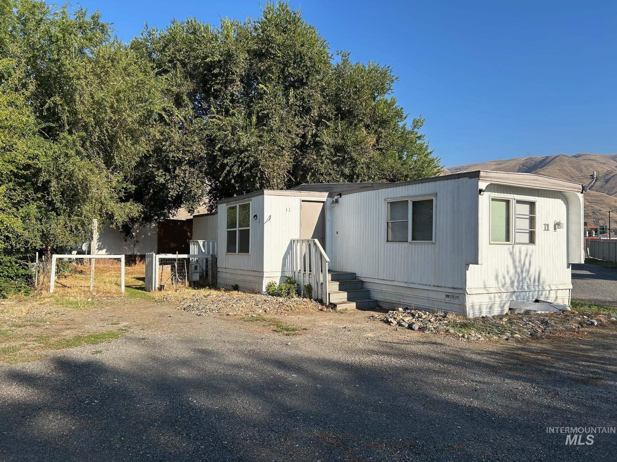 1383 Fair Street, Clarkston, Washington 99403, 2 Bedrooms, 1 Bathroom, Residential For Sale, Price $45,000, 98962118