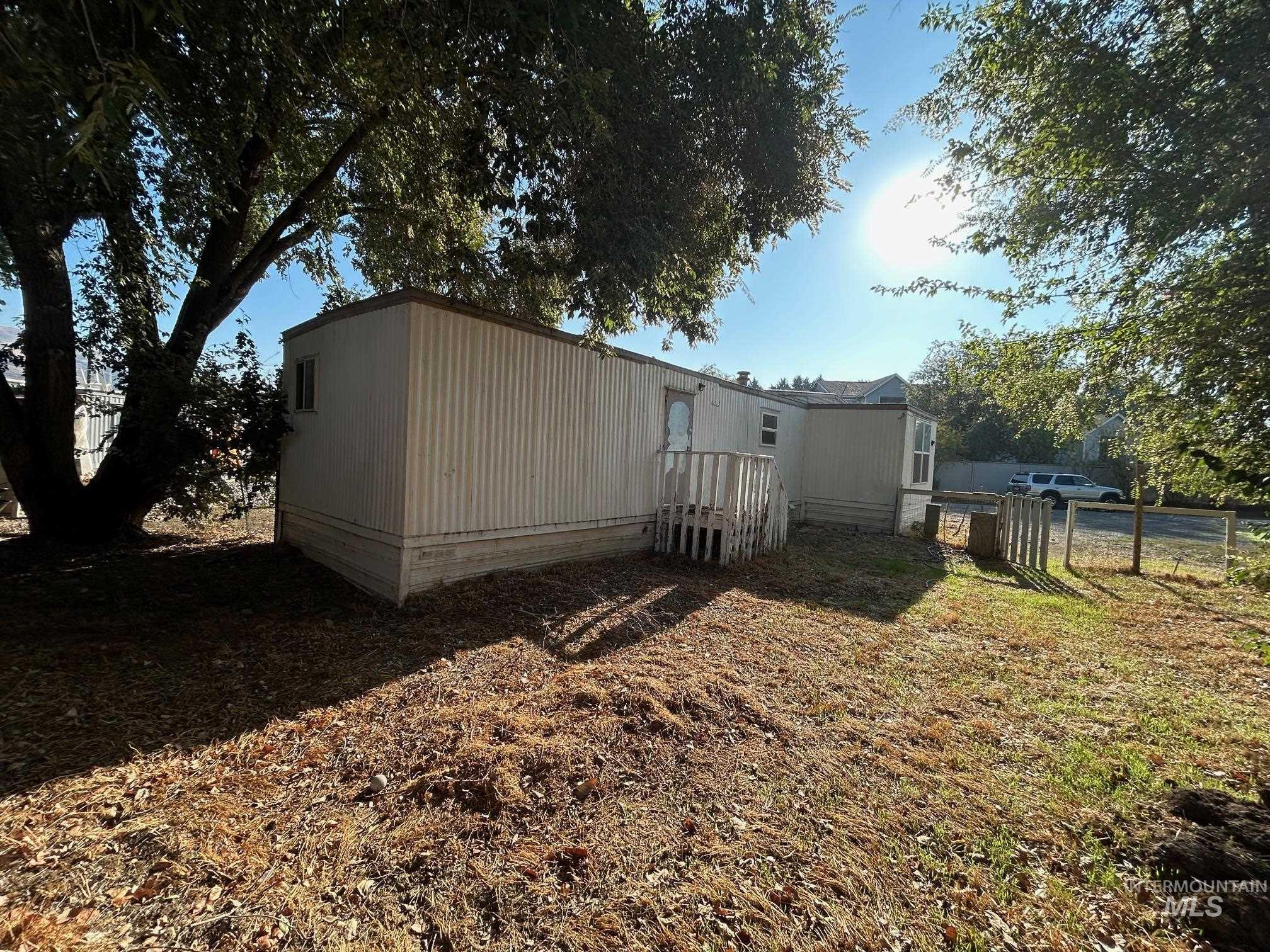 1383 Fair Street, Clarkston, Washington 99403, 2 Bedrooms, 1 Bathroom, Residential For Sale, Price $45,000, 98962118
