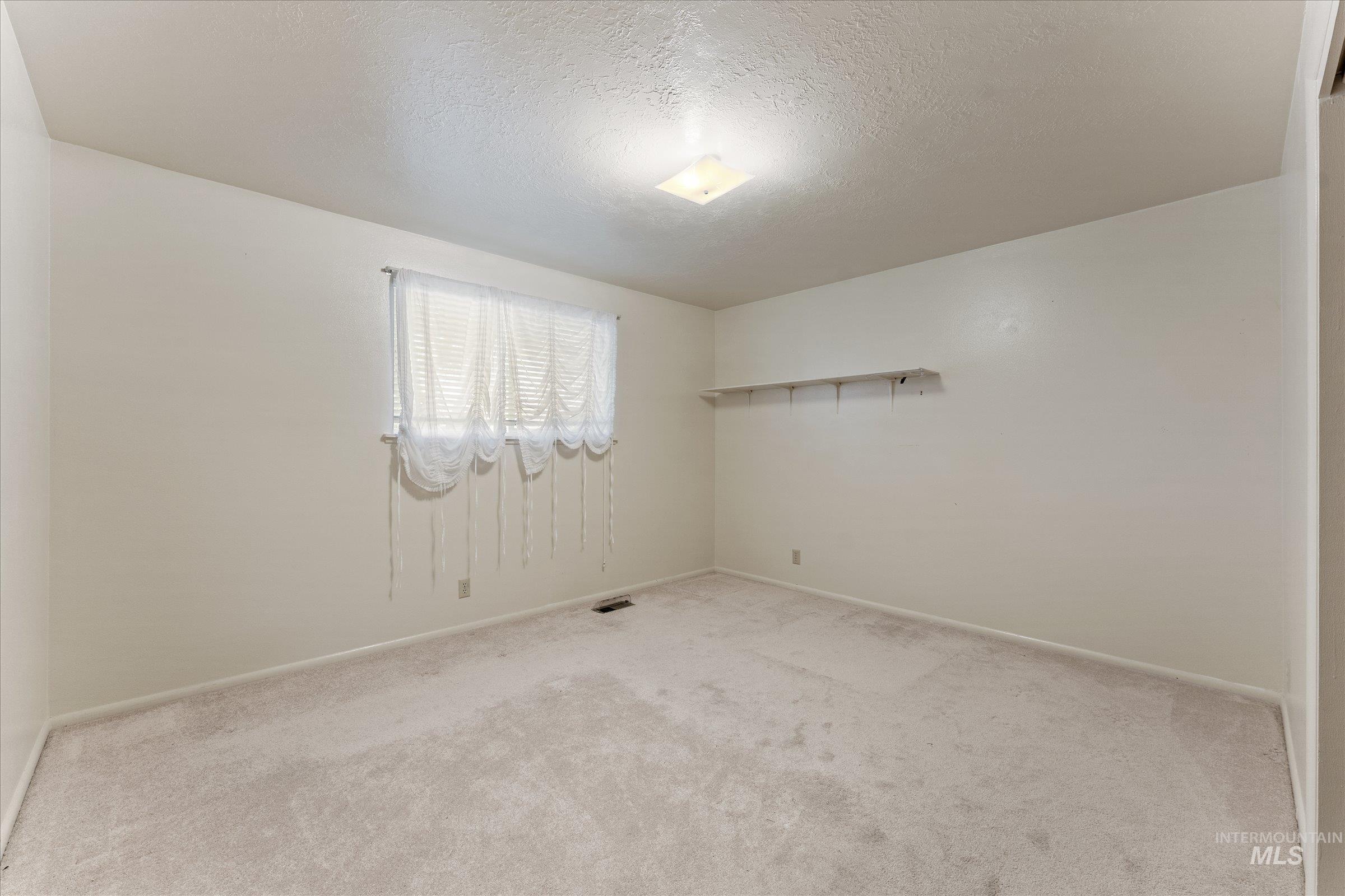 7882 S Cross Fox Way, Boise, Idaho 83709, 3 Bedrooms, 1 Bathroom, Residential For Sale, Price $419,000, 98962144