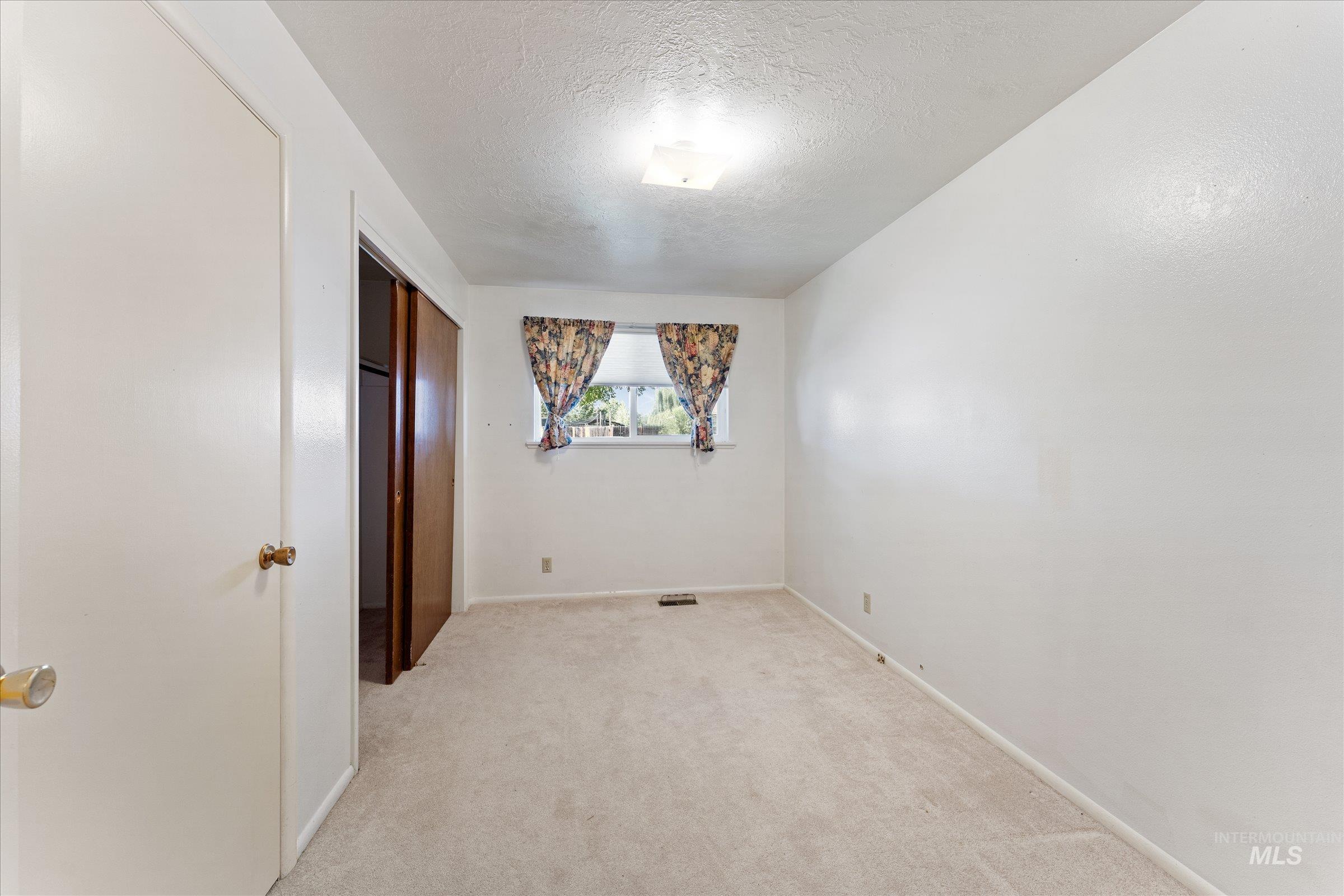 7882 S Cross Fox Way, Boise, Idaho 83709, 3 Bedrooms, 1 Bathroom, Residential For Sale, Price $419,000, 98962144