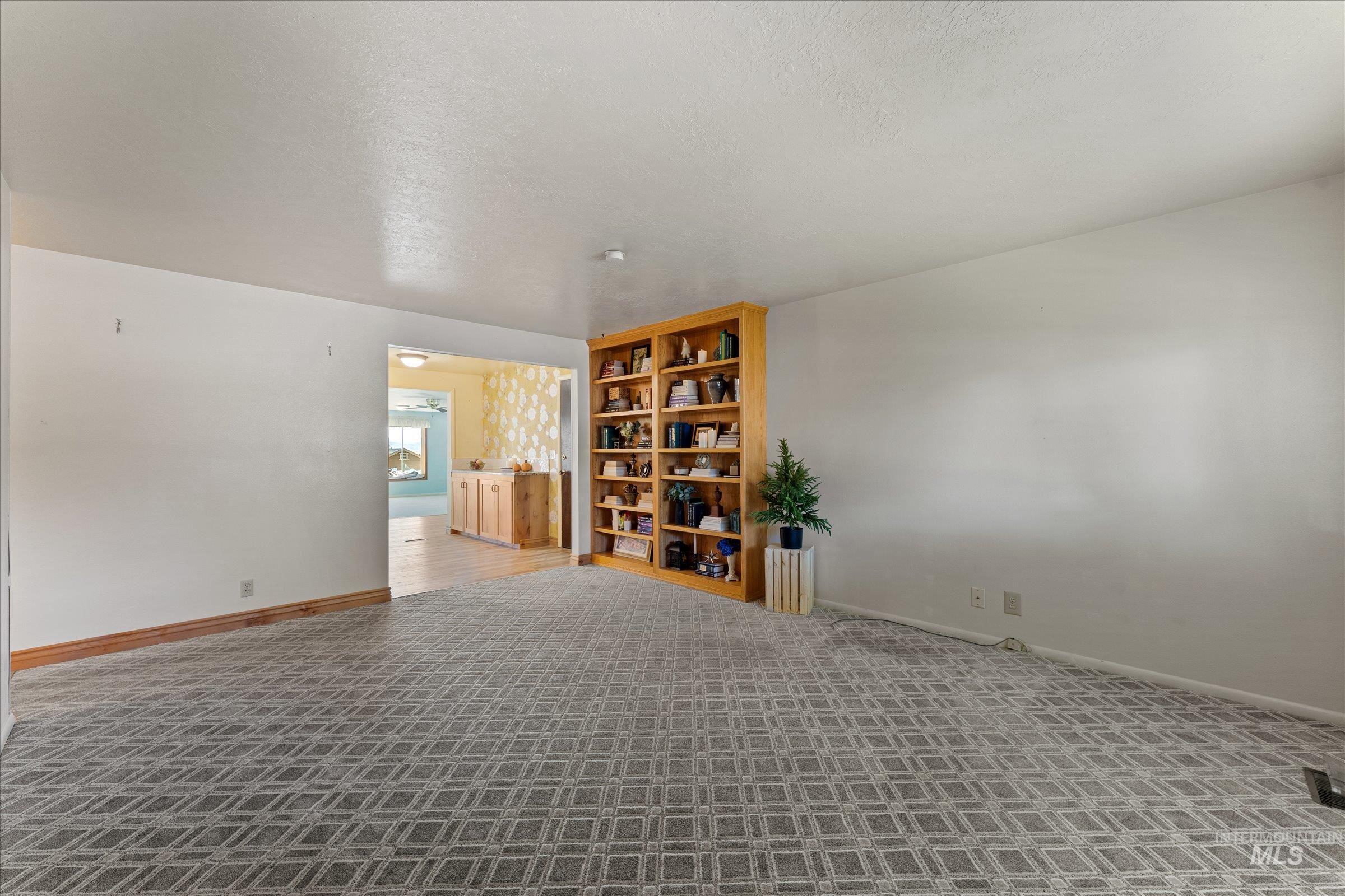 7882 S Cross Fox Way, Boise, Idaho 83709, 3 Bedrooms, 1 Bathroom, Residential For Sale, Price $419,000, 98962144