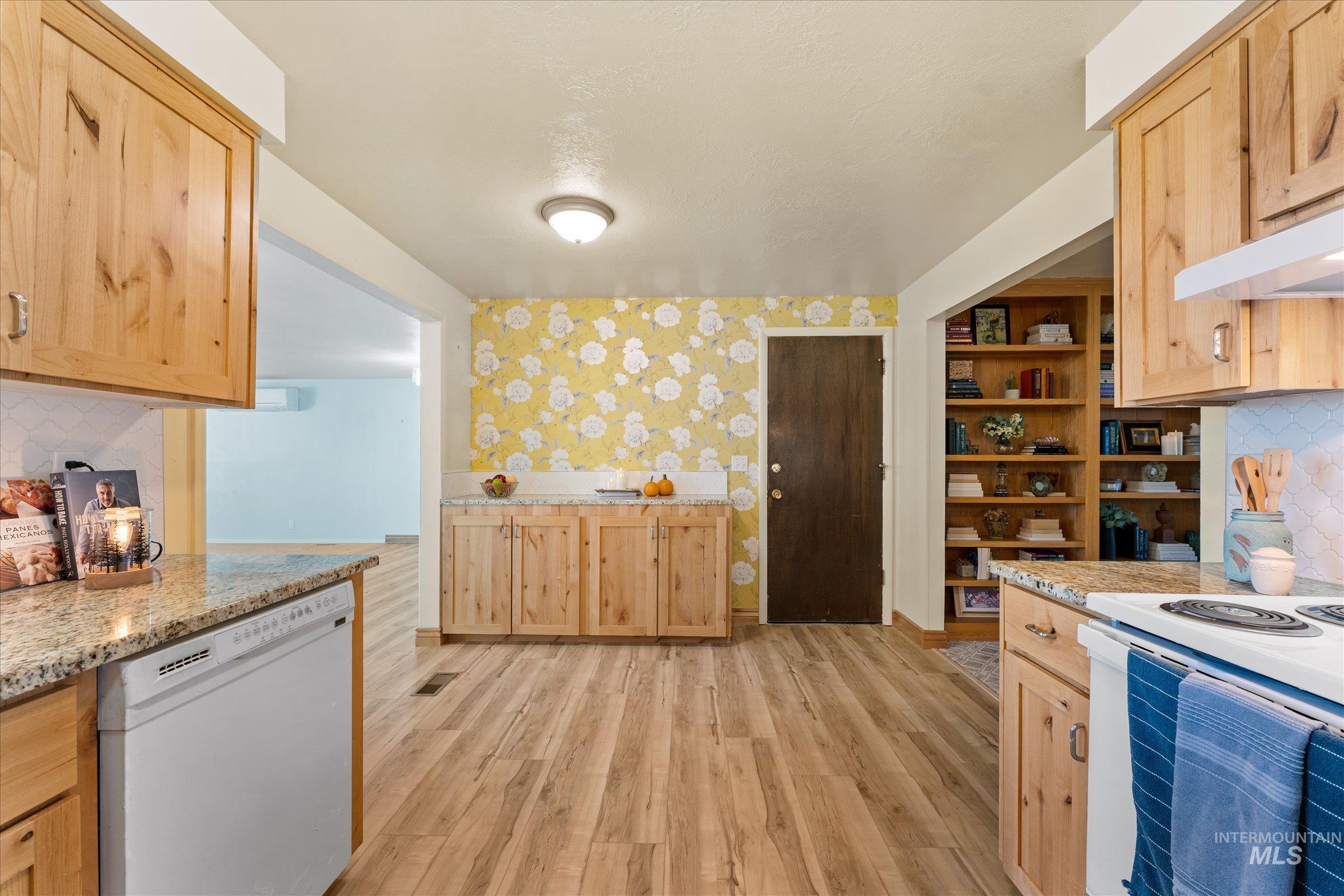 7882 S Cross Fox Way, Boise, Idaho 83709, 3 Bedrooms, 1 Bathroom, Residential For Sale, Price $419,000, 98962144