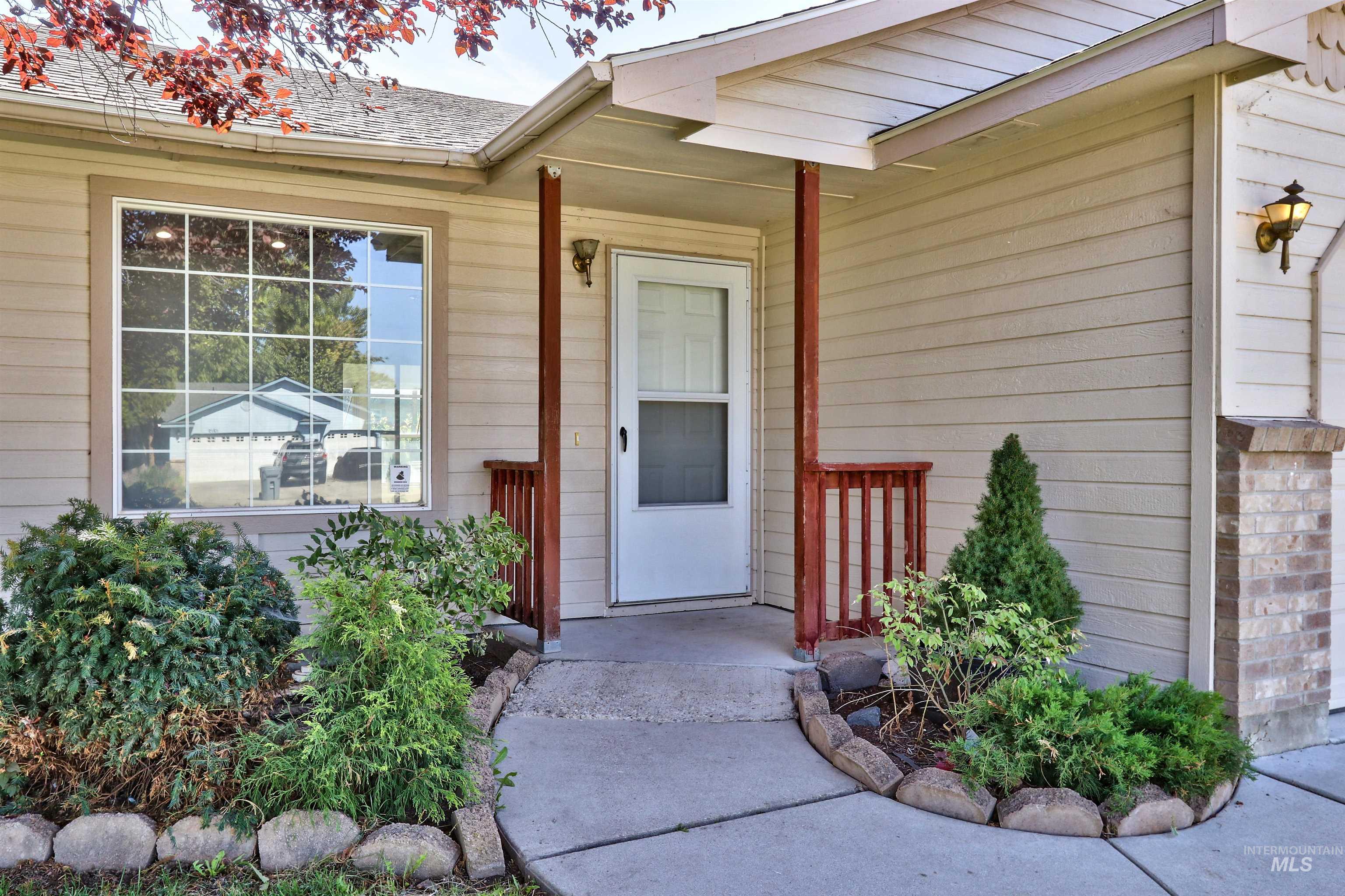 1220 Redtail Ct., Caldwell, Idaho 83607, 3 Bedrooms, 2 Bathrooms, Residential For Sale, Price $338,900, 98962154