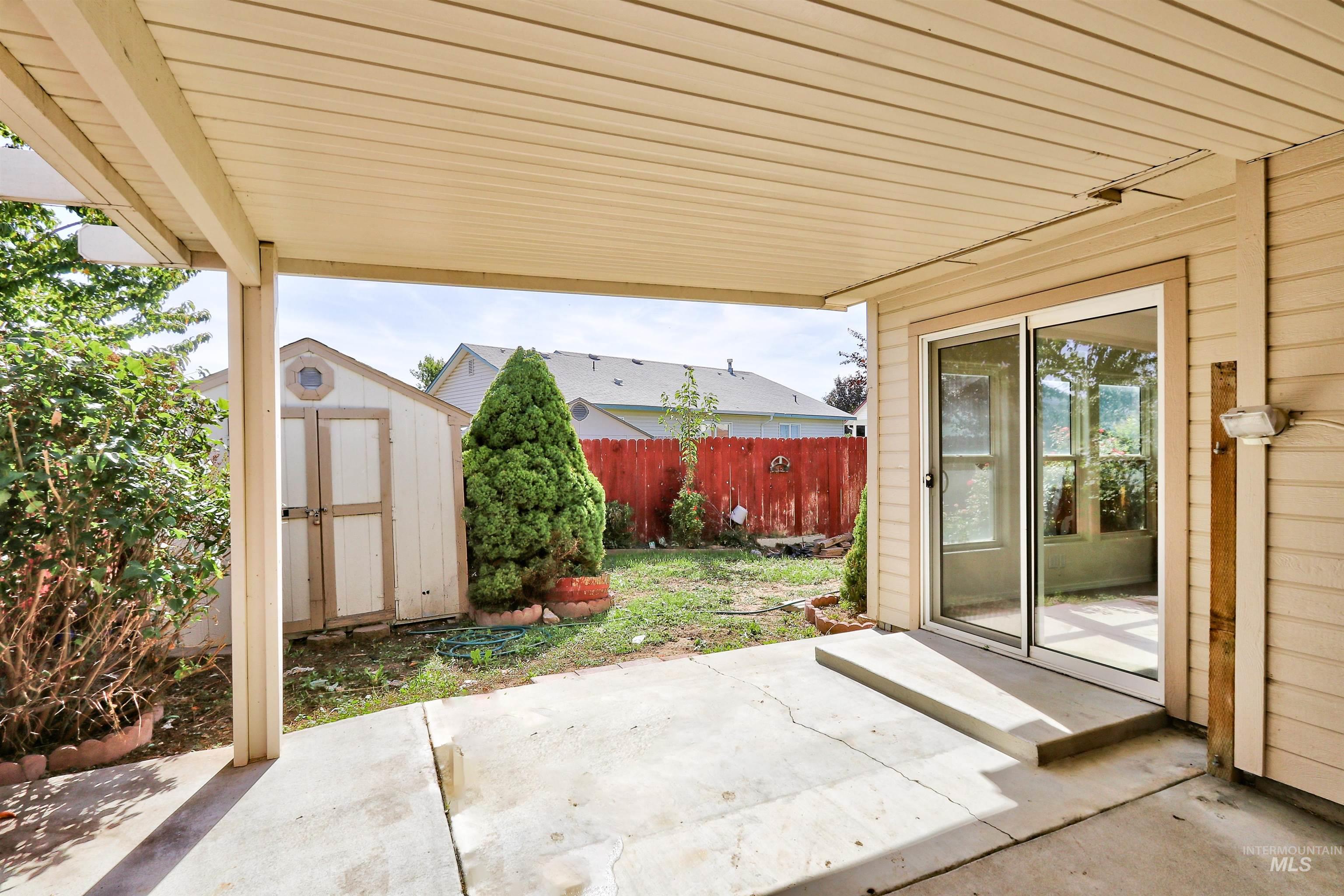 1220 Redtail Ct., Caldwell, Idaho 83607, 3 Bedrooms, 2 Bathrooms, Residential For Sale, Price $338,900, 98962154
